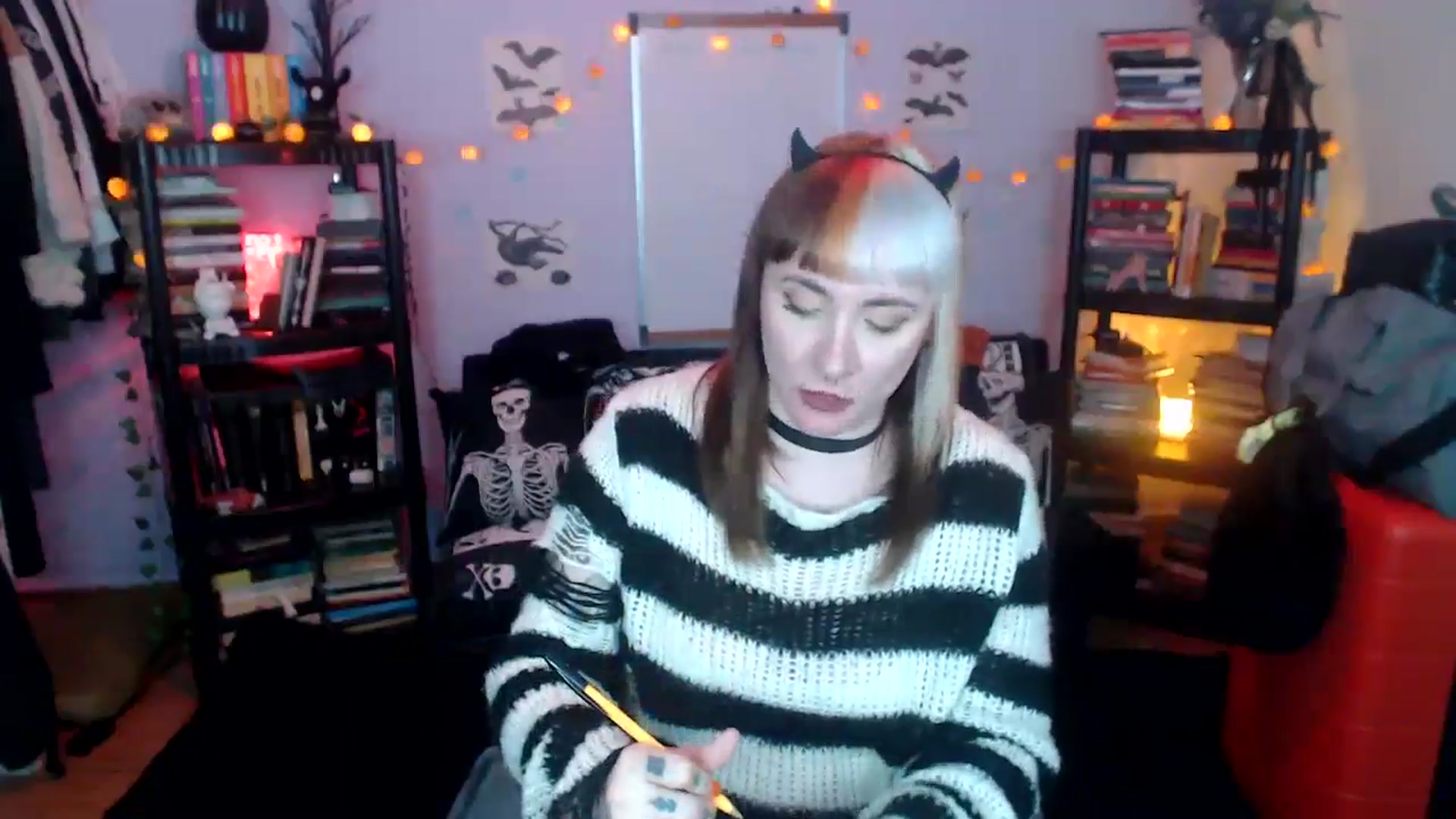 Gallery image thumbnail from AxeHallow's myfreecams stream on, 10/22/2024, 04:25 image 15 of 20
