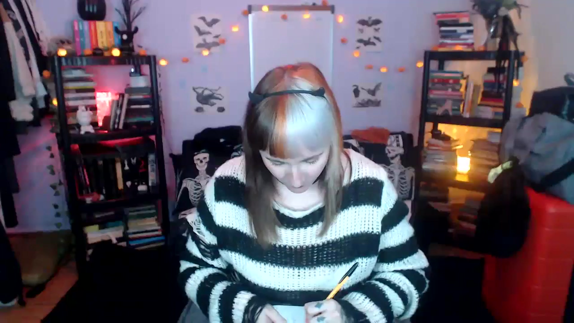 Gallery image thumbnail from AxeHallow's myfreecams stream on, 10/22/2024, 04:25 image 12 of 20