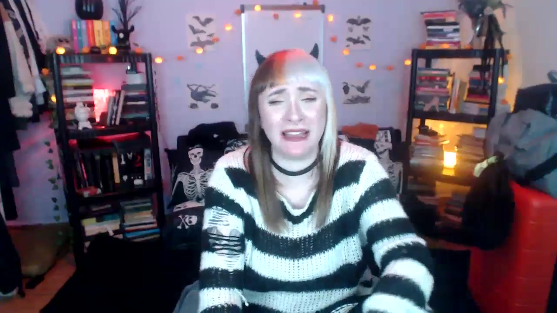 Gallery image thumbnail from AxeHallow's myfreecams stream on, 10/22/2024, 04:25 image 14 of 20