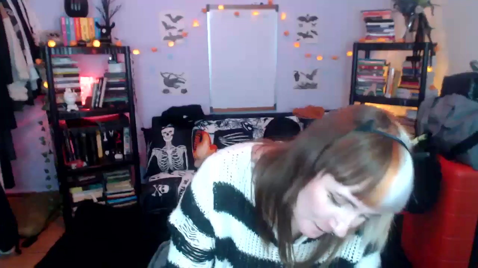 Gallery image thumbnail from AxeHallow's myfreecams stream on, 10/22/2024, 04:25 image 13 of 20