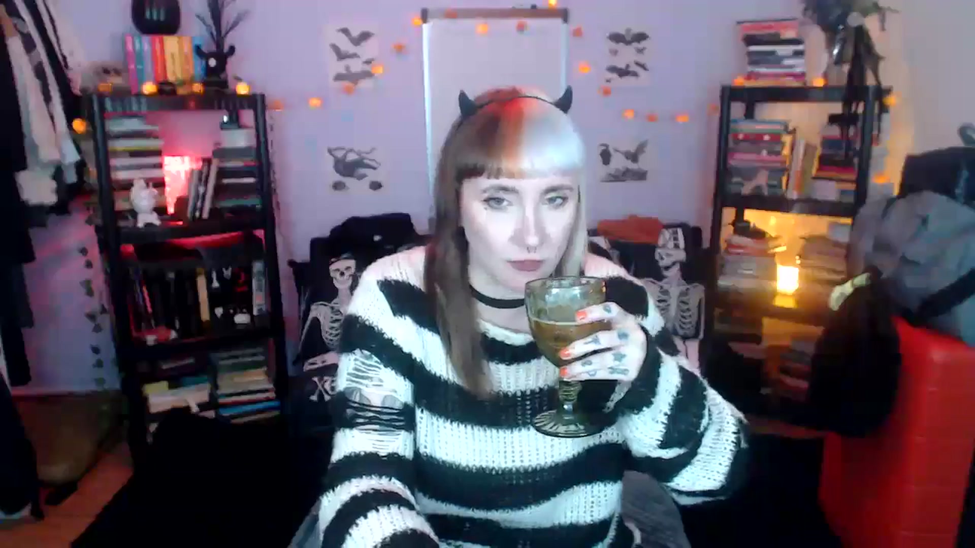 Gallery image thumbnail from AxeHallow's myfreecams stream on, 10/22/2024, 05:38 image 20 of 20