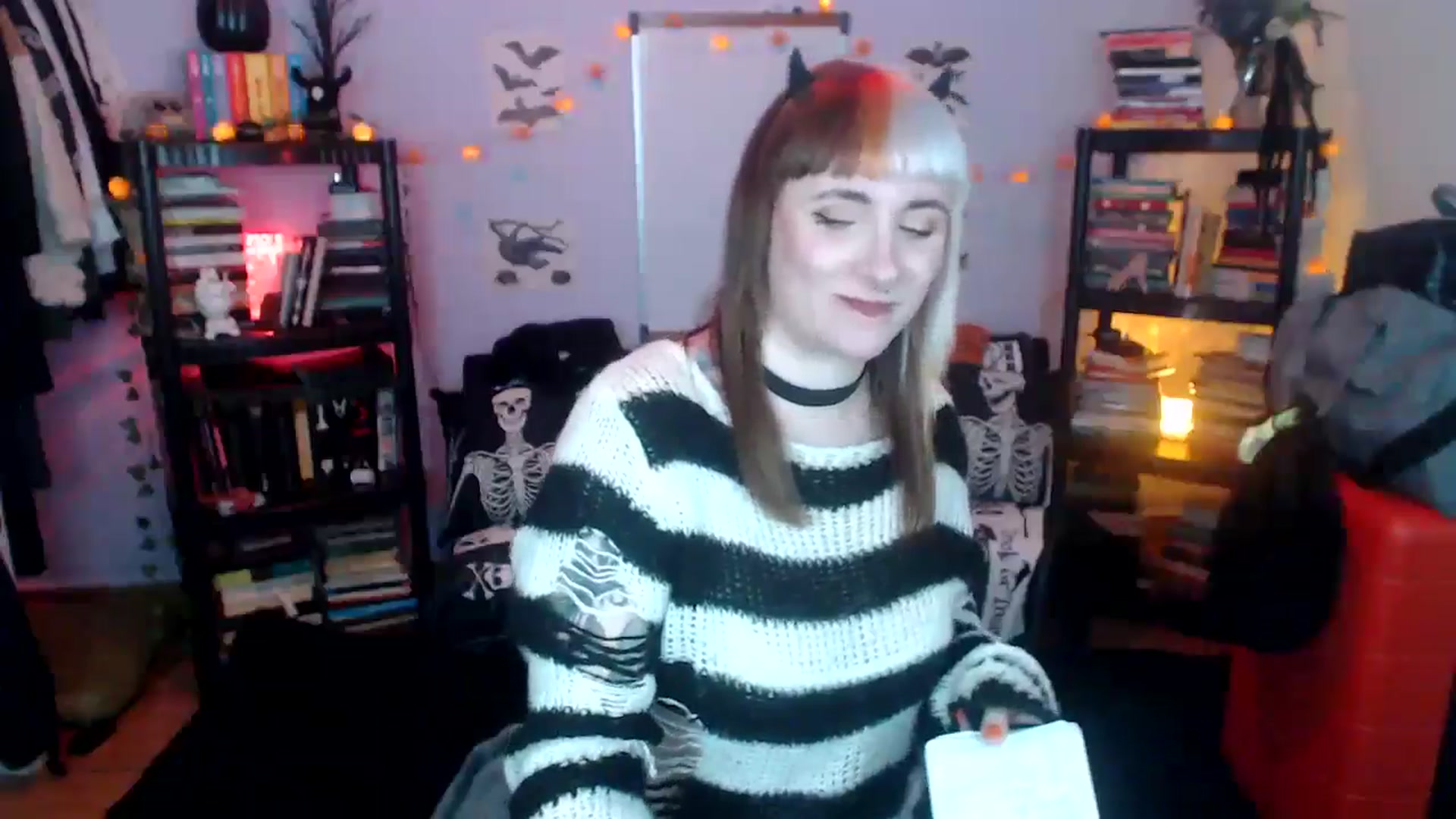 Gallery image thumbnail from AxeHallow's myfreecams stream on, 10/22/2024, 05:38 image 17 of 20