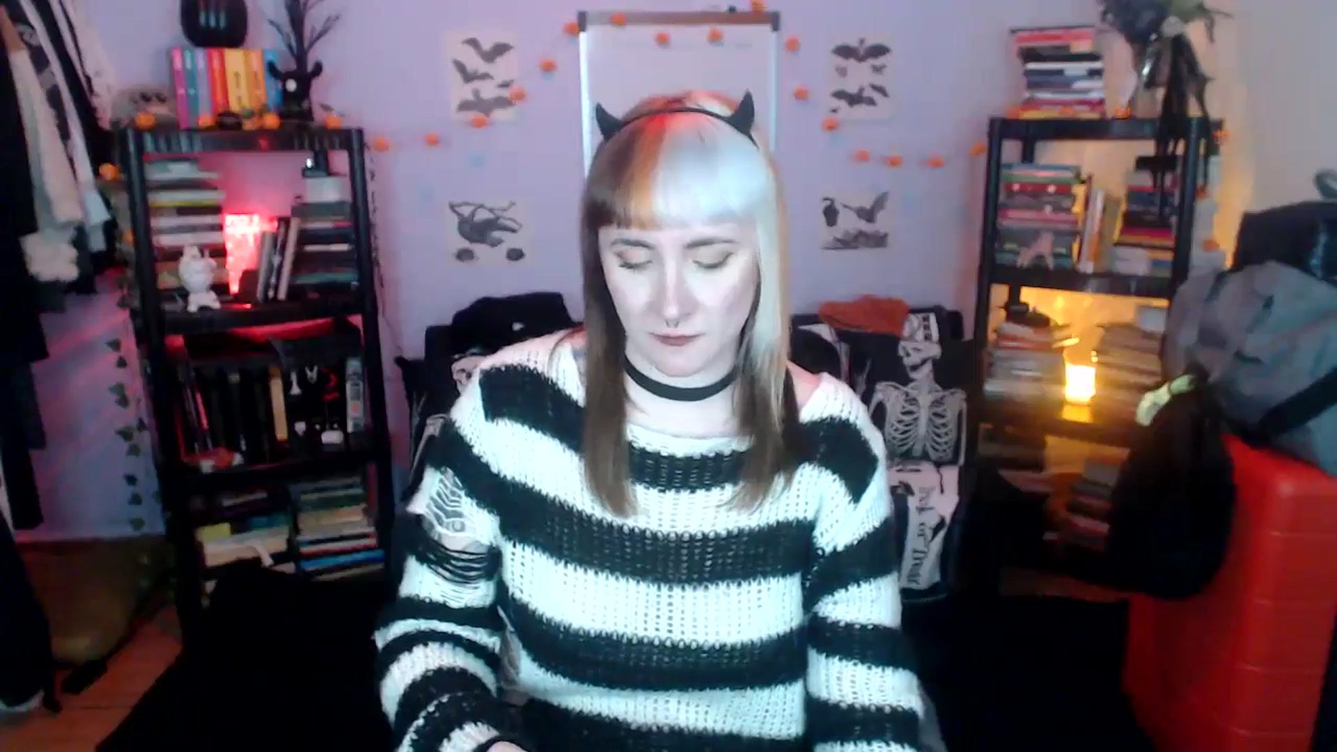 Gallery image thumbnail from AxeHallow's myfreecams stream on, 10/22/2024, 05:38 image 15 of 20