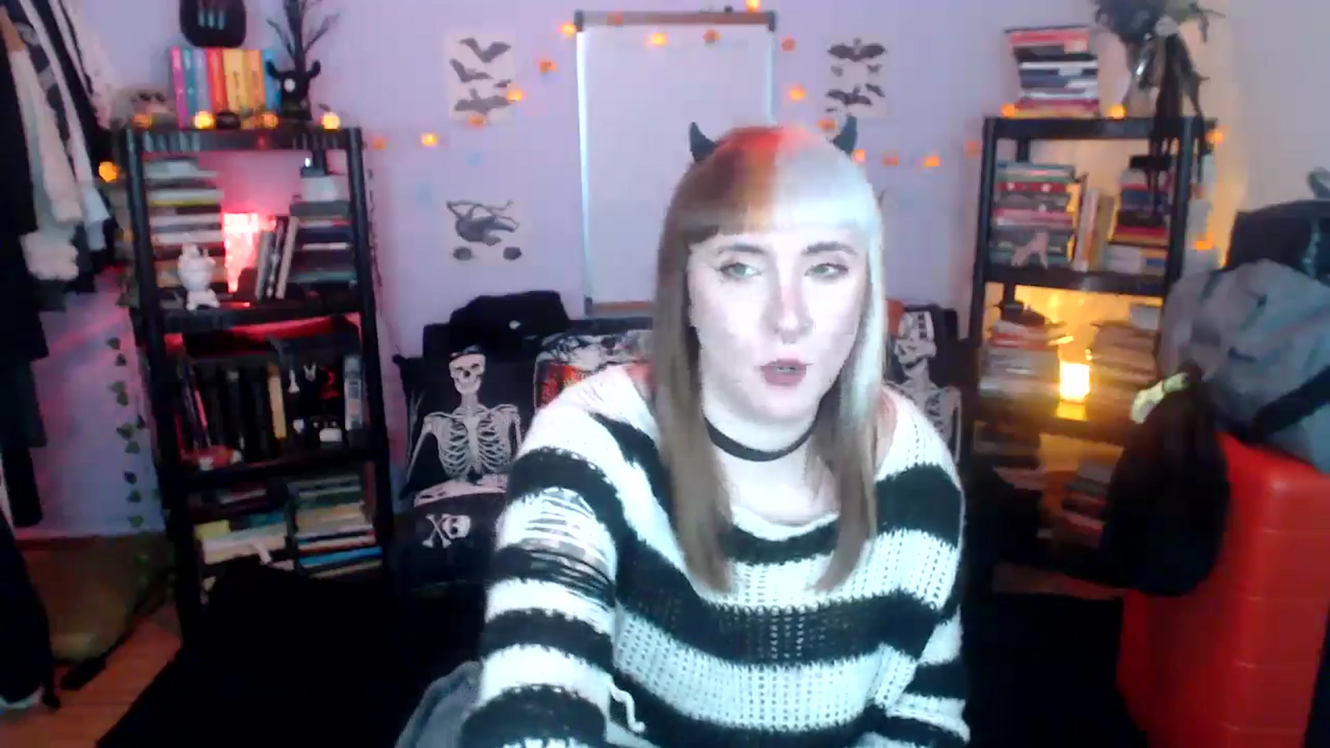 Gallery image thumbnail from AxeHallow's myfreecams stream on, 10/22/2024, 05:38 image 11 of 20