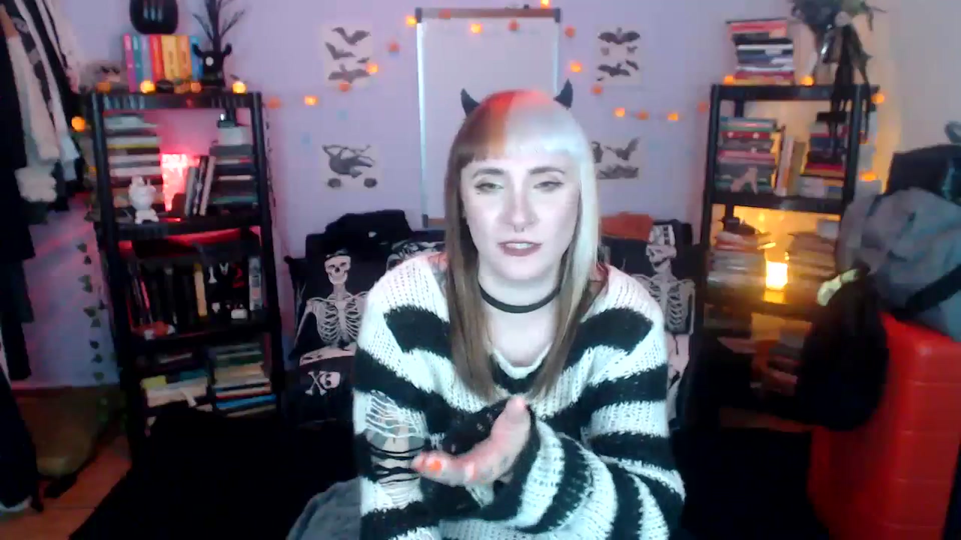 Gallery image thumbnail from AxeHallow's myfreecams stream on, 10/22/2024, 05:38 image 7 of 20