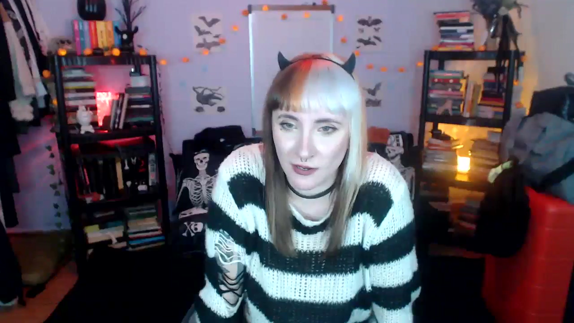 Gallery image thumbnail from AxeHallow's myfreecams stream on, 10/22/2024, 06:17 image 13 of 20