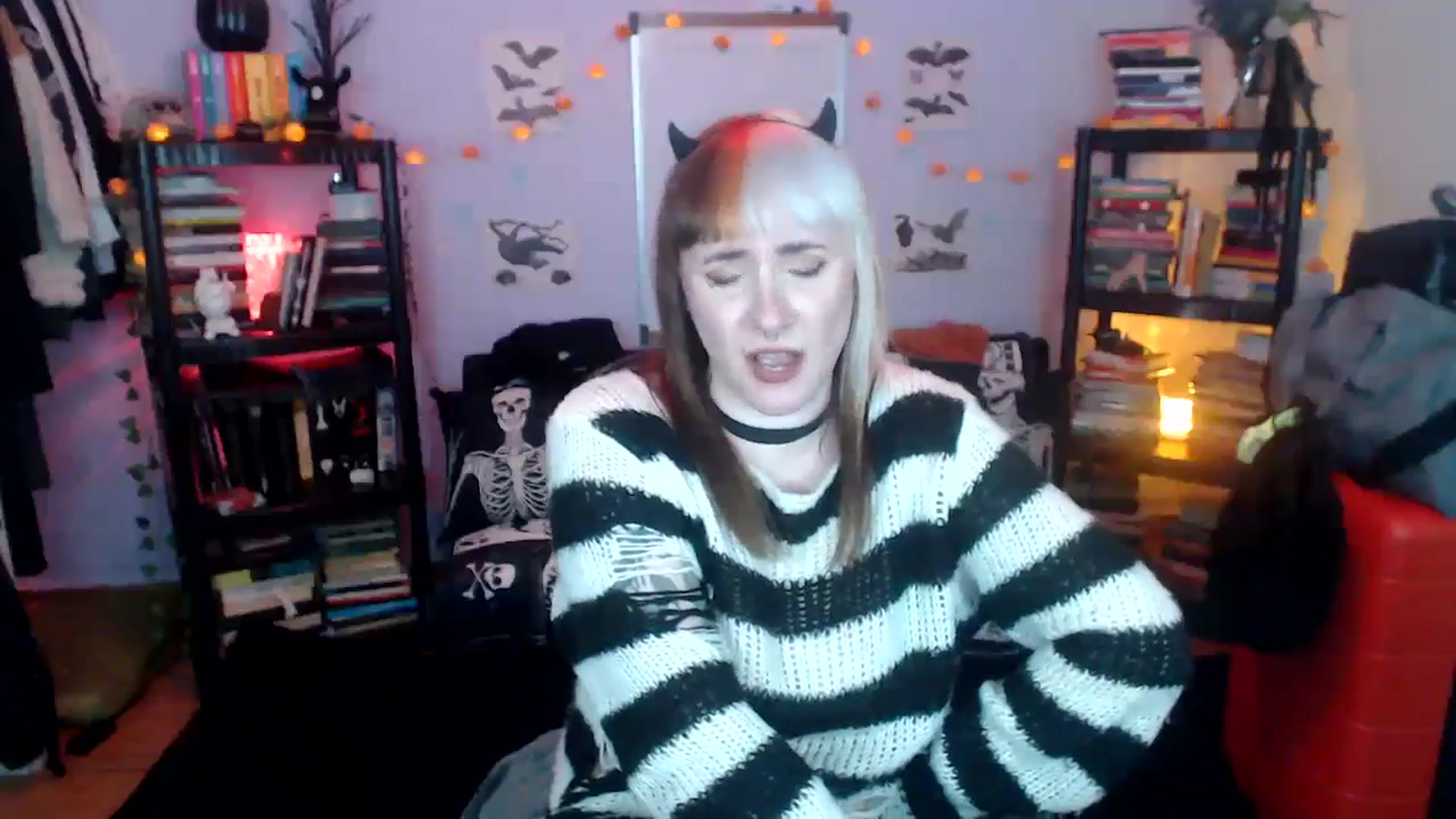 Gallery image thumbnail from AxeHallow's myfreecams stream on, 10/22/2024, 06:17 image 8 of 20