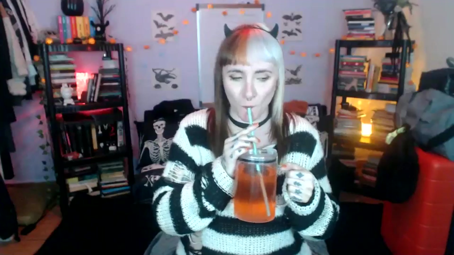 Gallery image thumbnail from AxeHallow's myfreecams stream on, 10/22/2024, 06:47 image 12 of 20