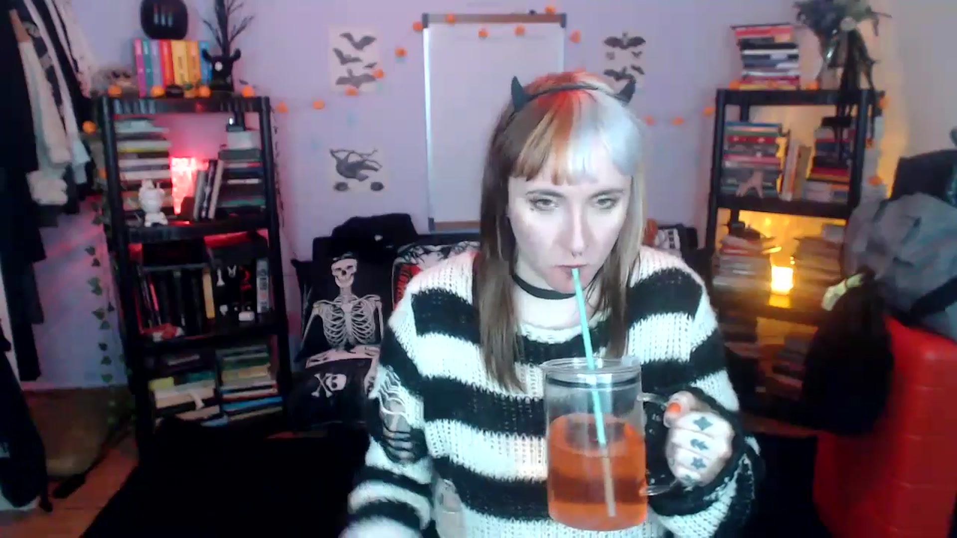 Gallery image thumbnail from AxeHallow's myfreecams stream on, 10/22/2024, 10:10 image 2 of 20