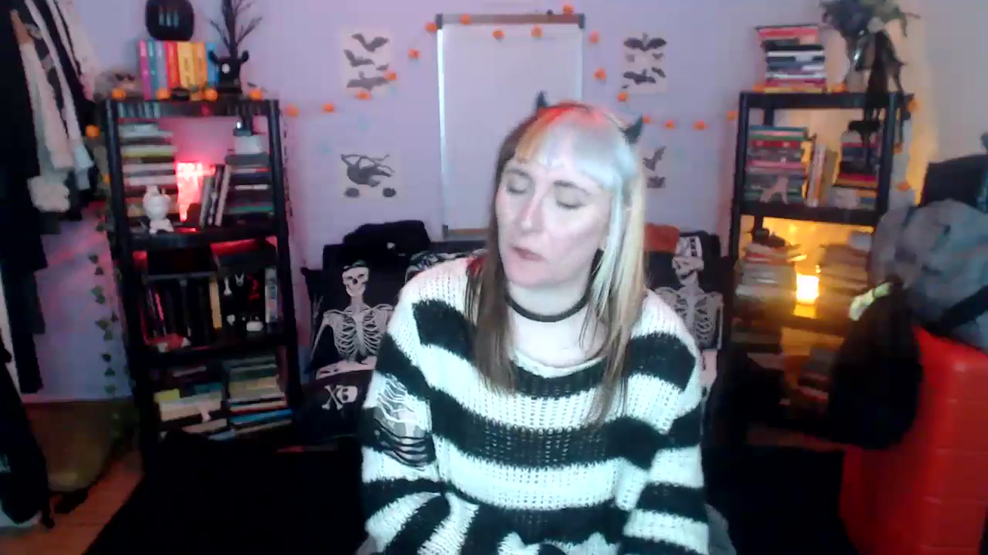 Gallery image thumbnail from AxeHallow's myfreecams stream on, 10/22/2024, 10:10 image 8 of 20