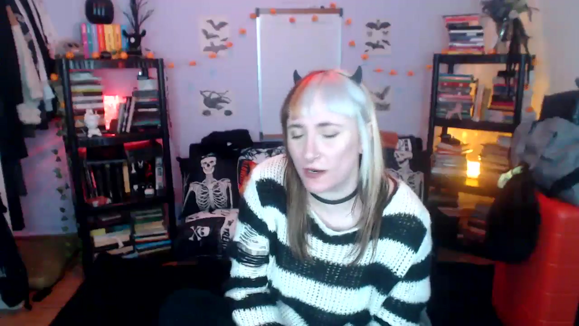Gallery image thumbnail from AxeHallow's myfreecams stream on, 10/22/2024, 10:10 image 10 of 20