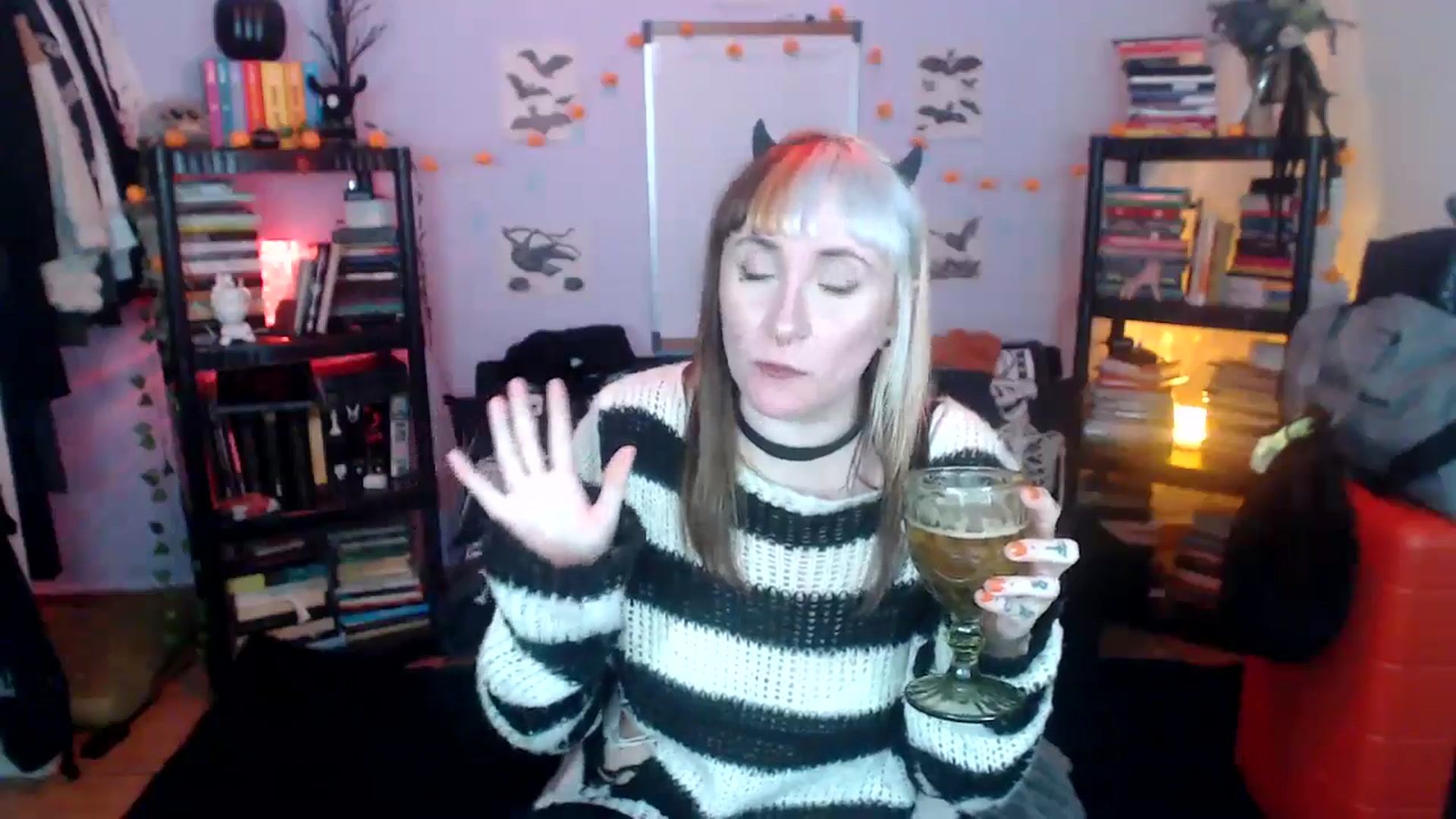 Gallery image thumbnail from AxeHallow's myfreecams stream on, 10/22/2024, 10:10 image 17 of 20