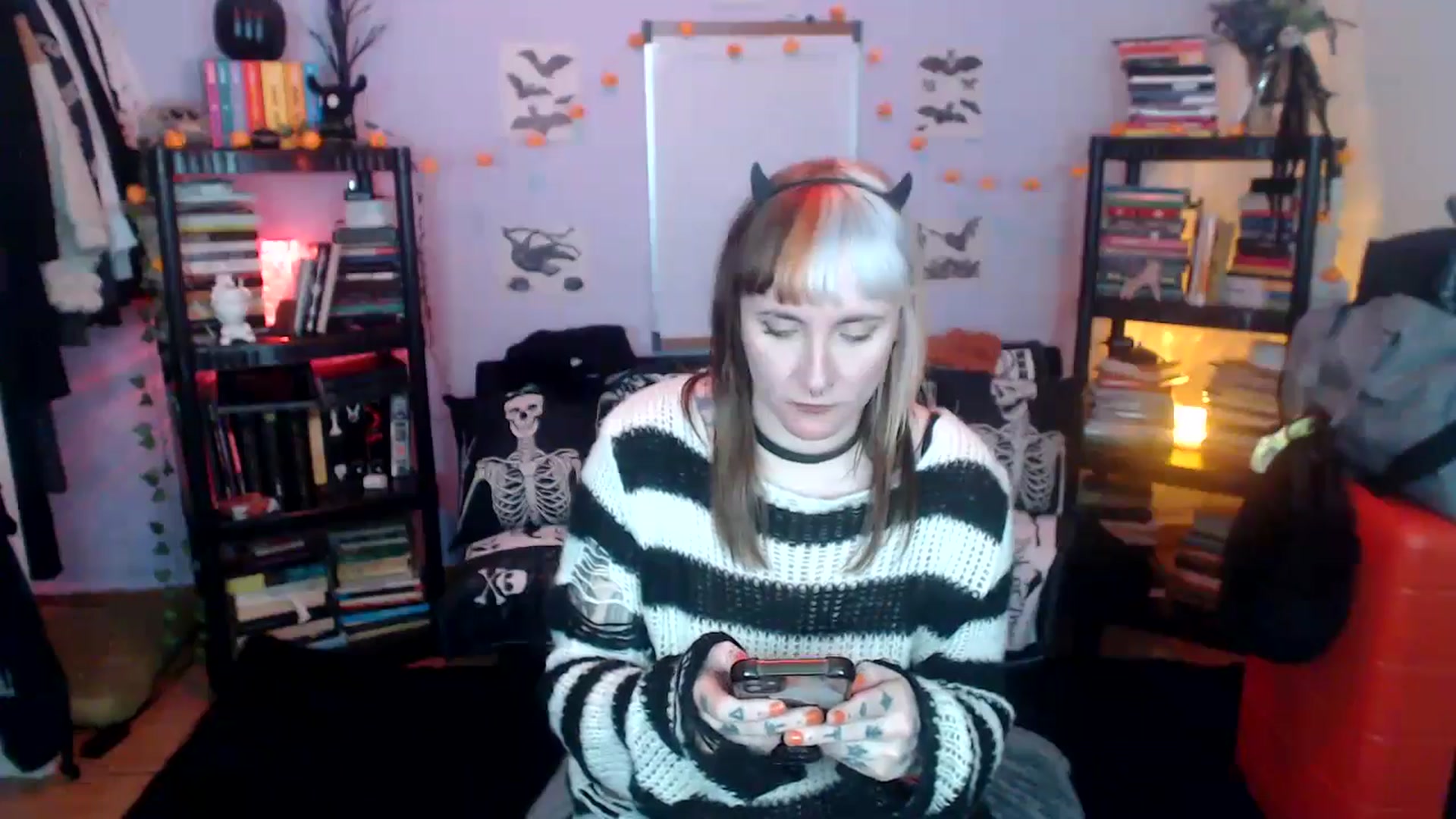 Gallery image thumbnail from AxeHallow's myfreecams stream on, 10/22/2024, 10:10 image 15 of 20