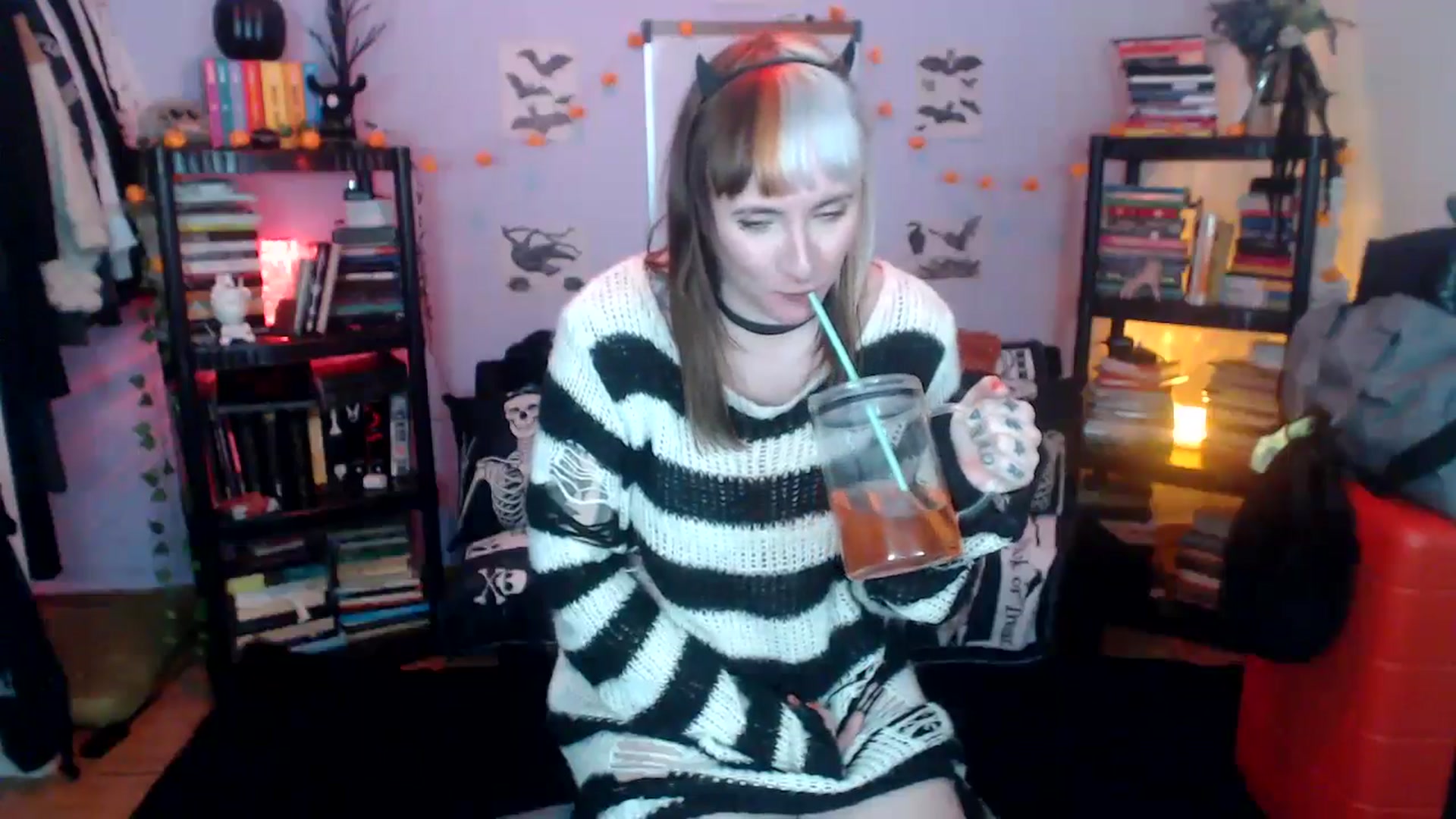 Gallery image thumbnail from AxeHallow's myfreecams stream on, 10/22/2024, 10:26 image 13 of 20