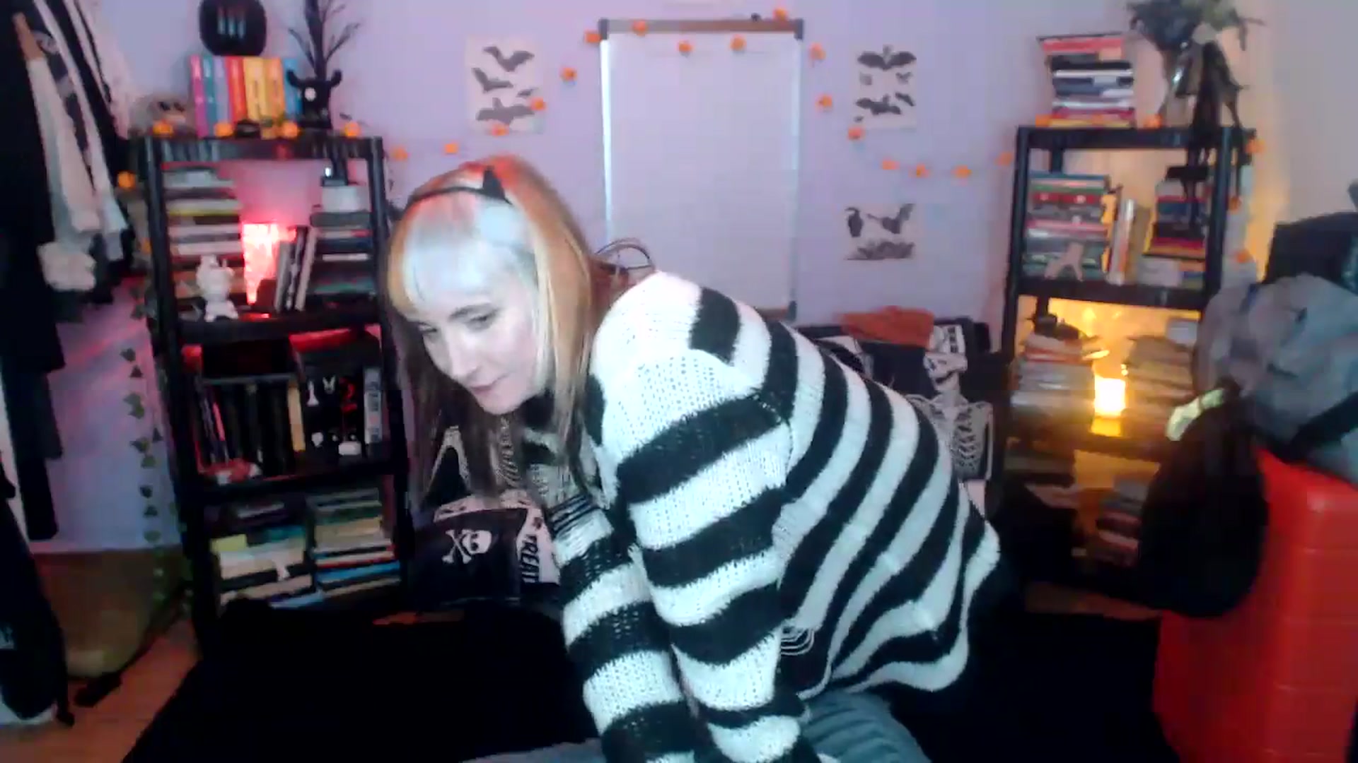 Gallery image thumbnail from AxeHallow's myfreecams stream on, 10/22/2024, 10:26 image 8 of 20
