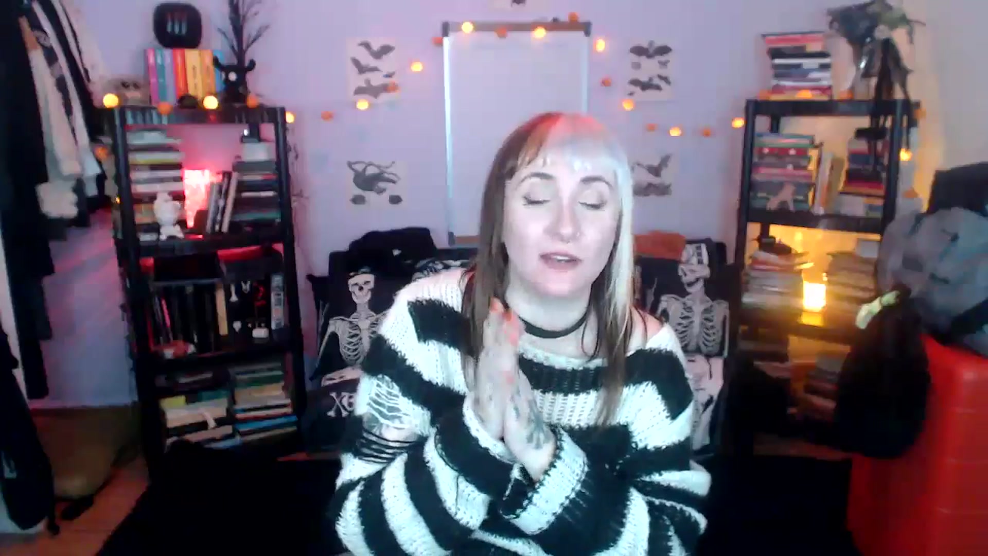 Gallery image thumbnail from AxeHallow's myfreecams stream on, 10/22/2024, 11:44 image 20 of 20