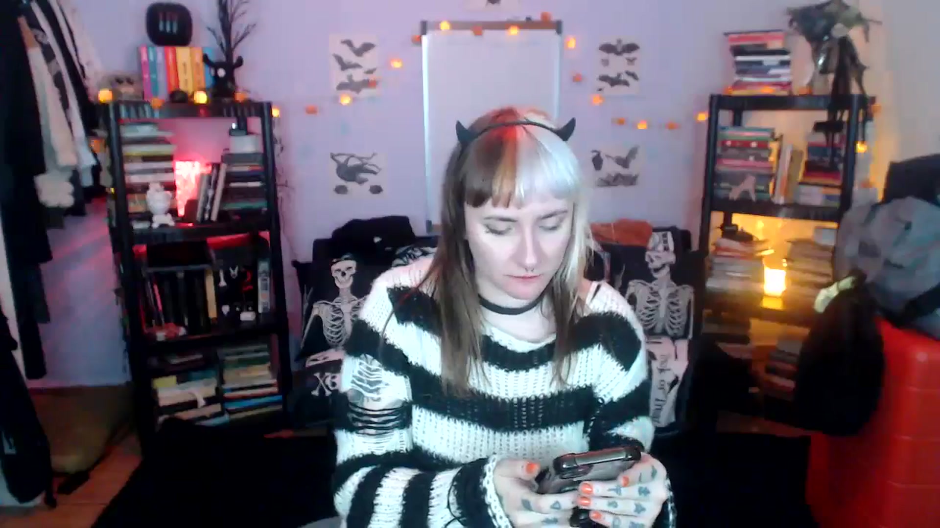 Gallery image thumbnail from AxeHallow's myfreecams stream on, 10/22/2024, 12:44 image 12 of 20