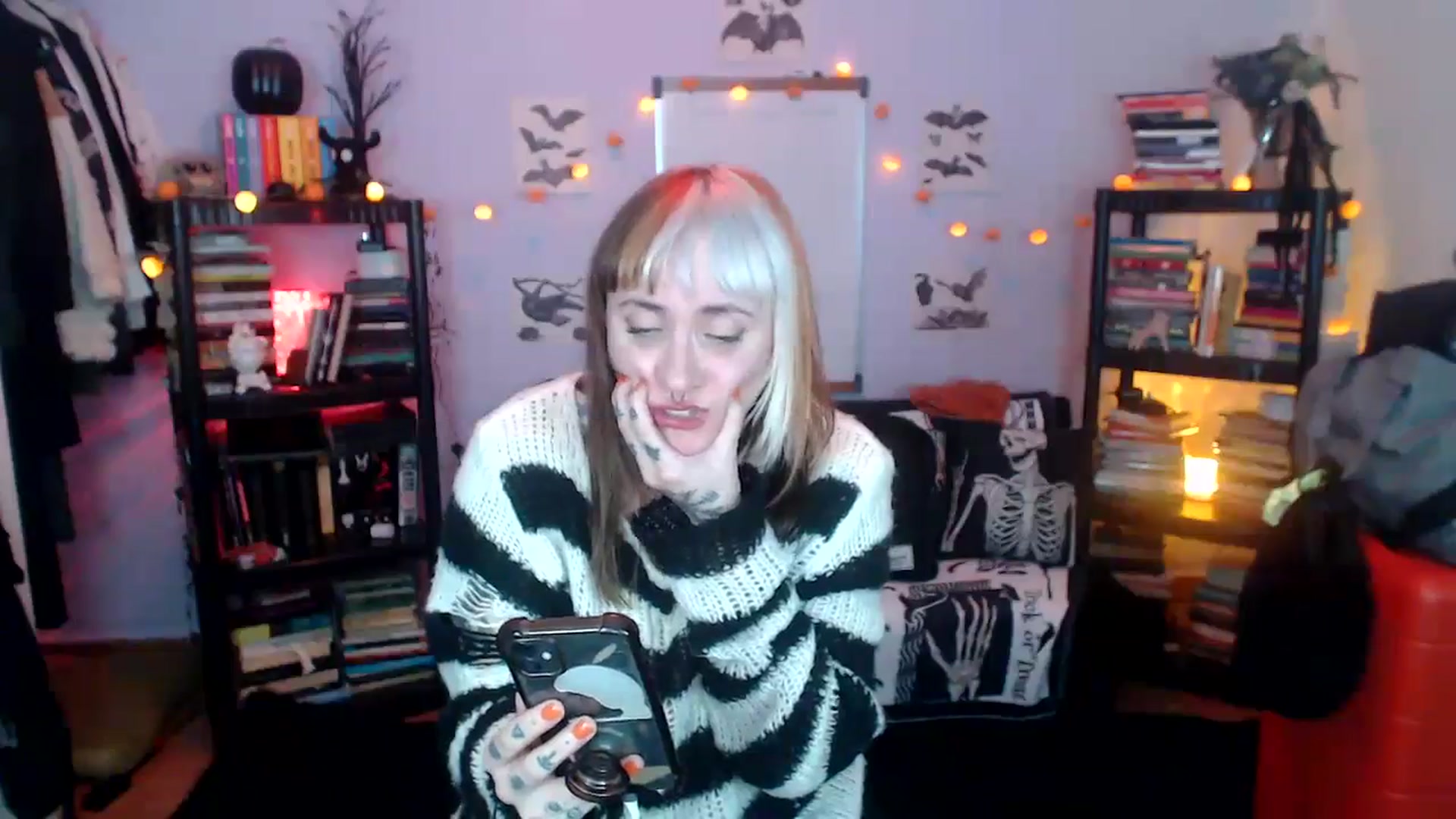 Gallery image thumbnail from AxeHallow's myfreecams stream on, 10/22/2024, 12:44 image 16 of 20