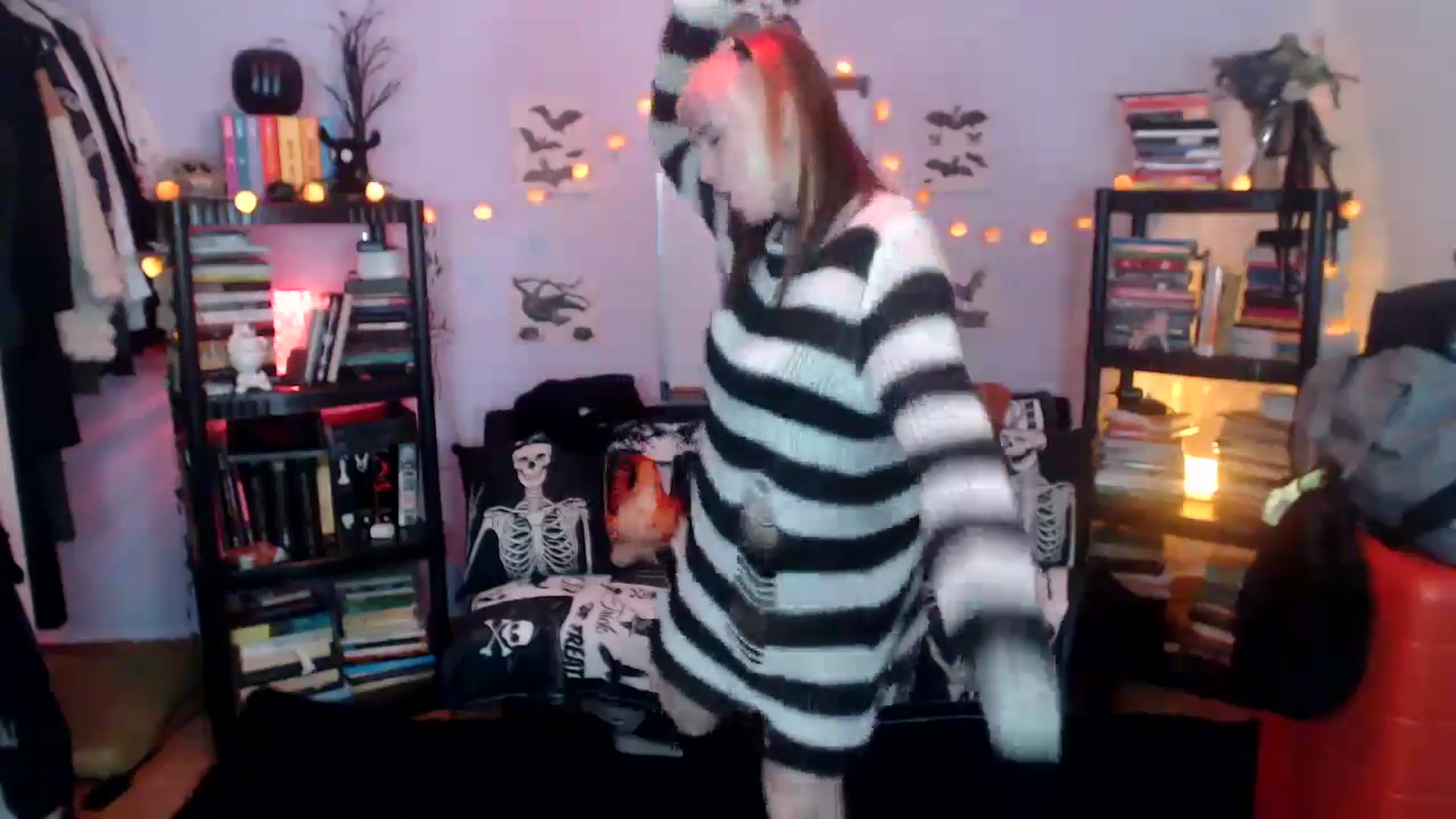 Gallery image thumbnail from AxeHallow's myfreecams stream on, 10/22/2024, 12:44 image 14 of 20