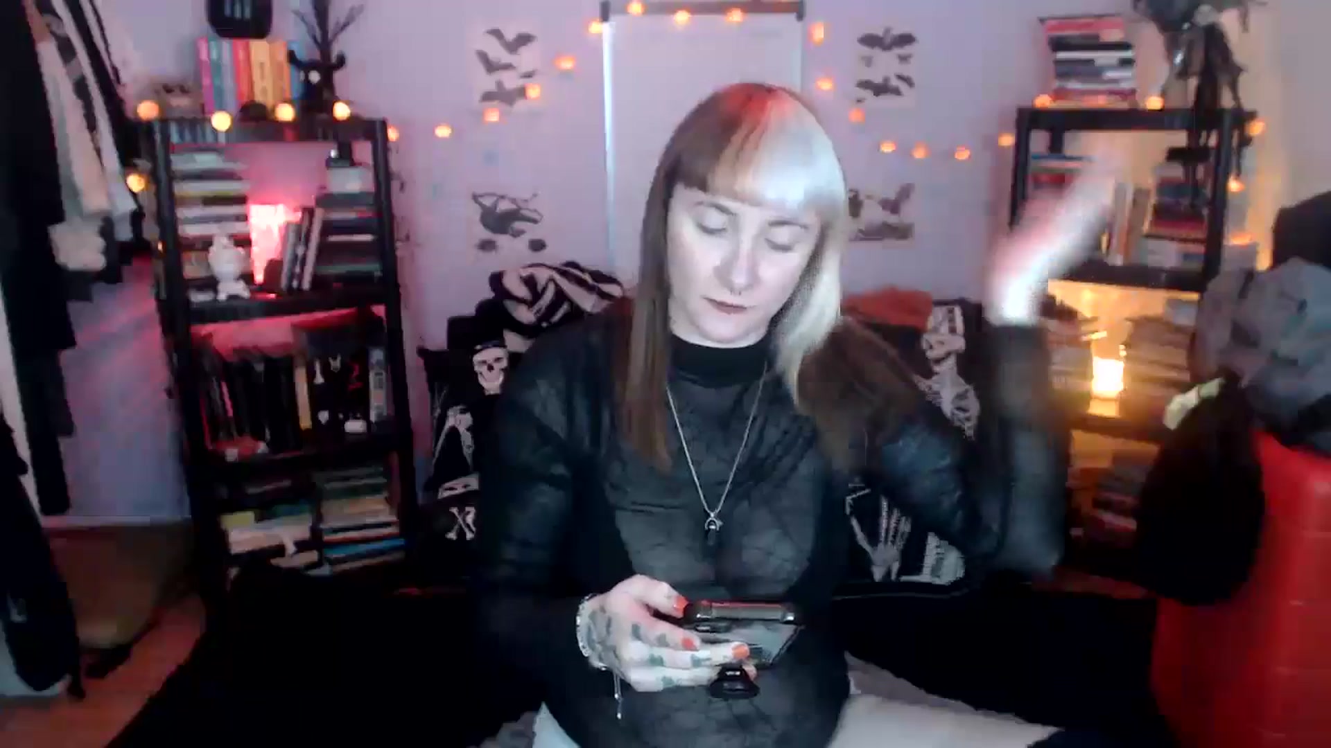 Gallery image thumbnail from AxeHallow's myfreecams stream on, 10/23/2024, 23:38 image 12 of 20
