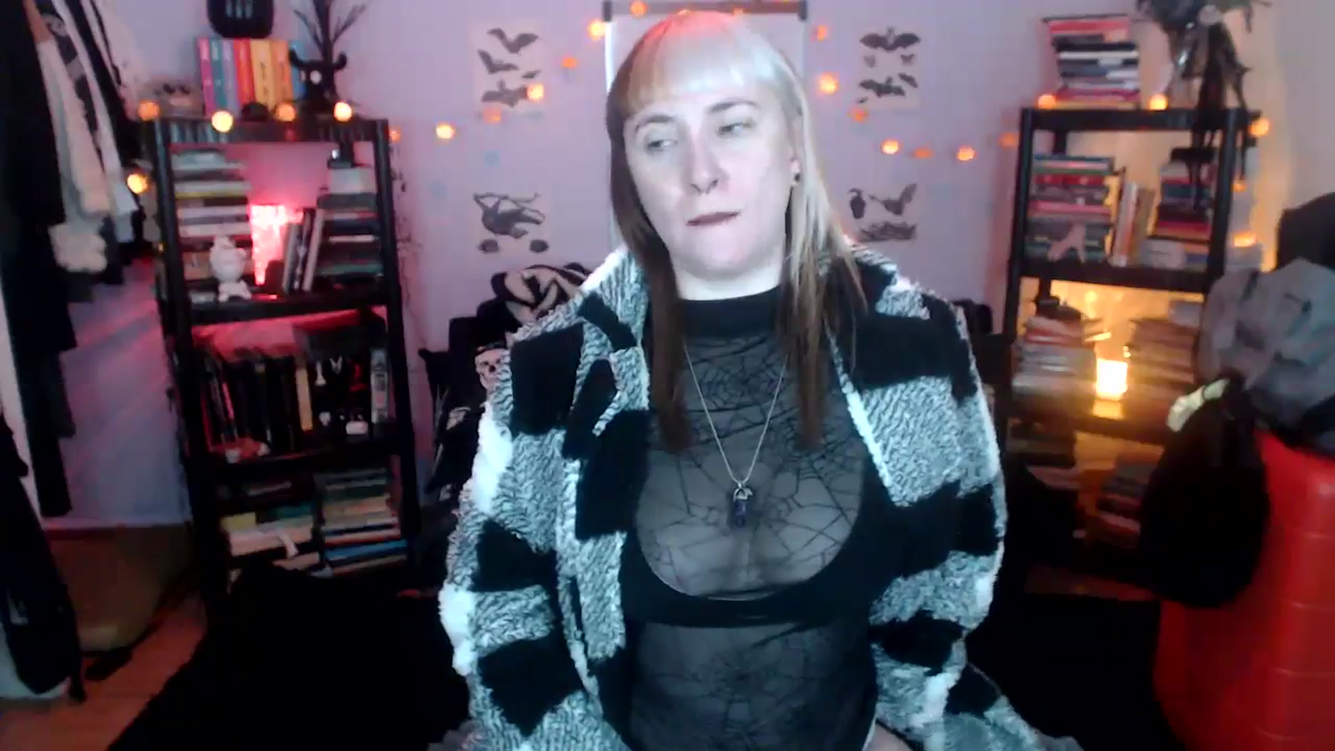 Gallery image thumbnail from AxeHallow's myfreecams stream on, 10/24/2024, 24:01 image 13 of 20