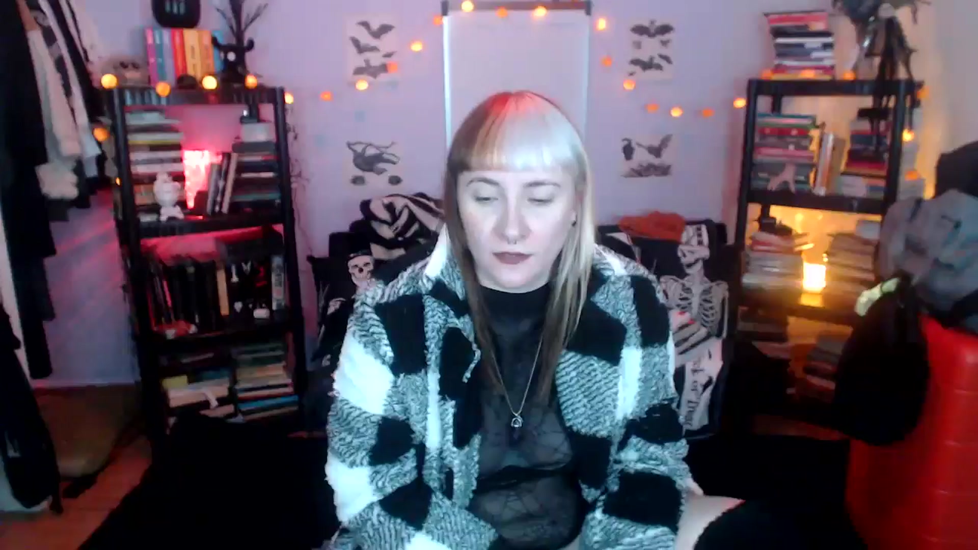 Gallery image thumbnail from AxeHallow's myfreecams stream on, 10/24/2024, 24:01 image 5 of 20