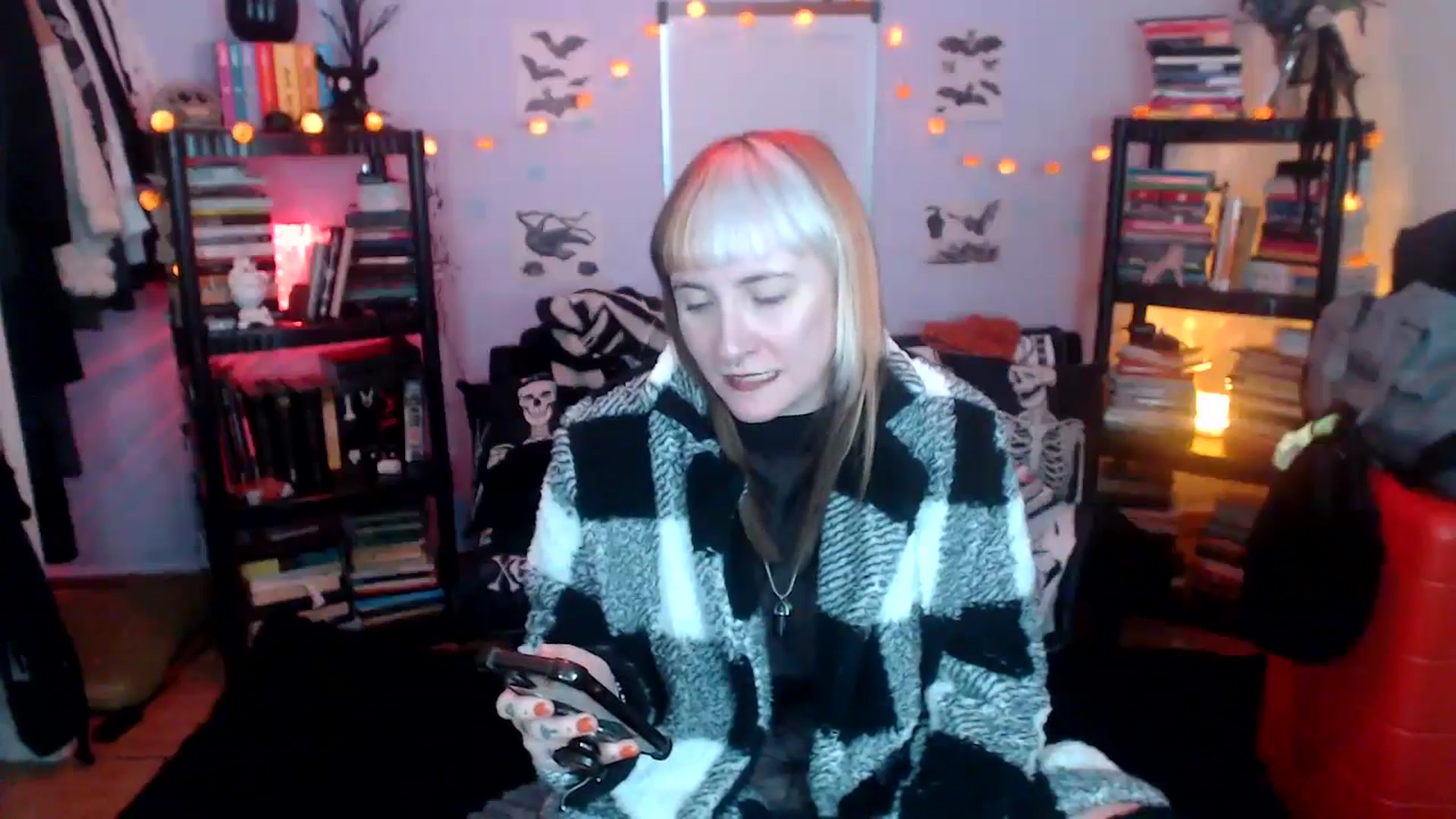 Gallery image thumbnail from AxeHallow's myfreecams stream on, 10/24/2024, 24:01 image 15 of 20