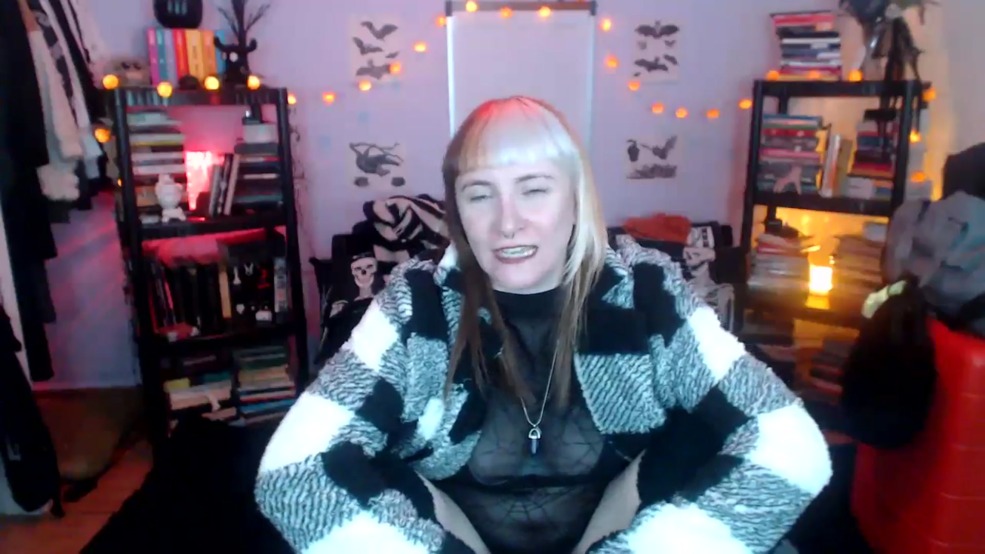 Gallery image thumbnail from AxeHallow's myfreecams stream on, 10/24/2024, 24:01 image 17 of 20