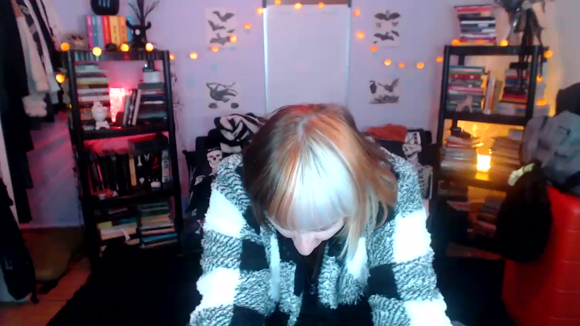 Gallery image thumbnail from AxeHallow's myfreecams stream on, 10/24/2024, 24:33 image 9 of 20
