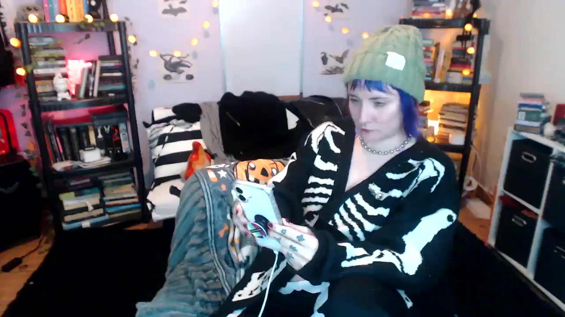 Gallery image thumbnail from AxeHallow's myfreecams stream on, 12/13/2024, 06:40 image 17 of 20
