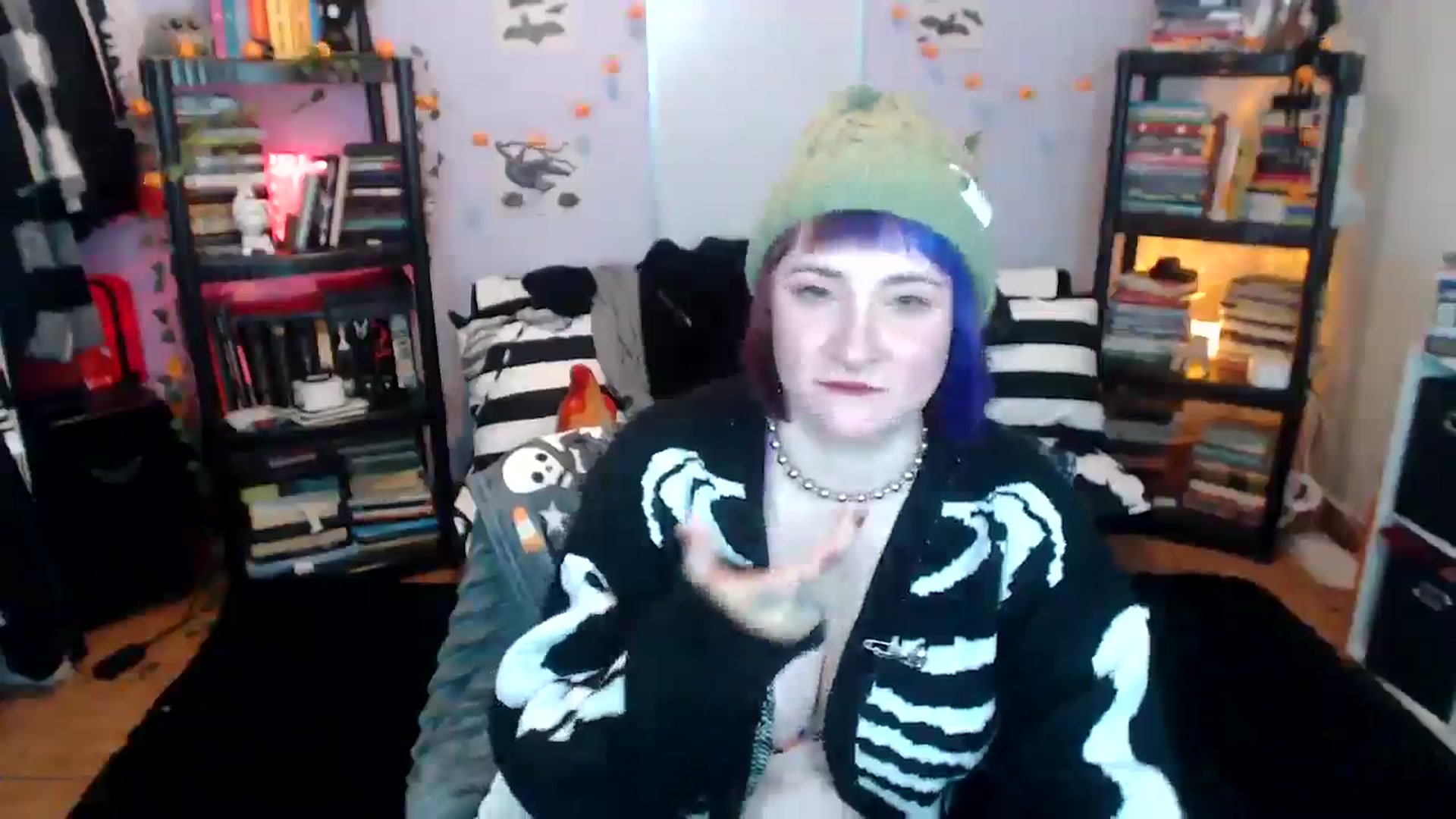 Gallery image thumbnail from AxeHallow's myfreecams stream on, 12/13/2024, 06:40 image 7 of 20