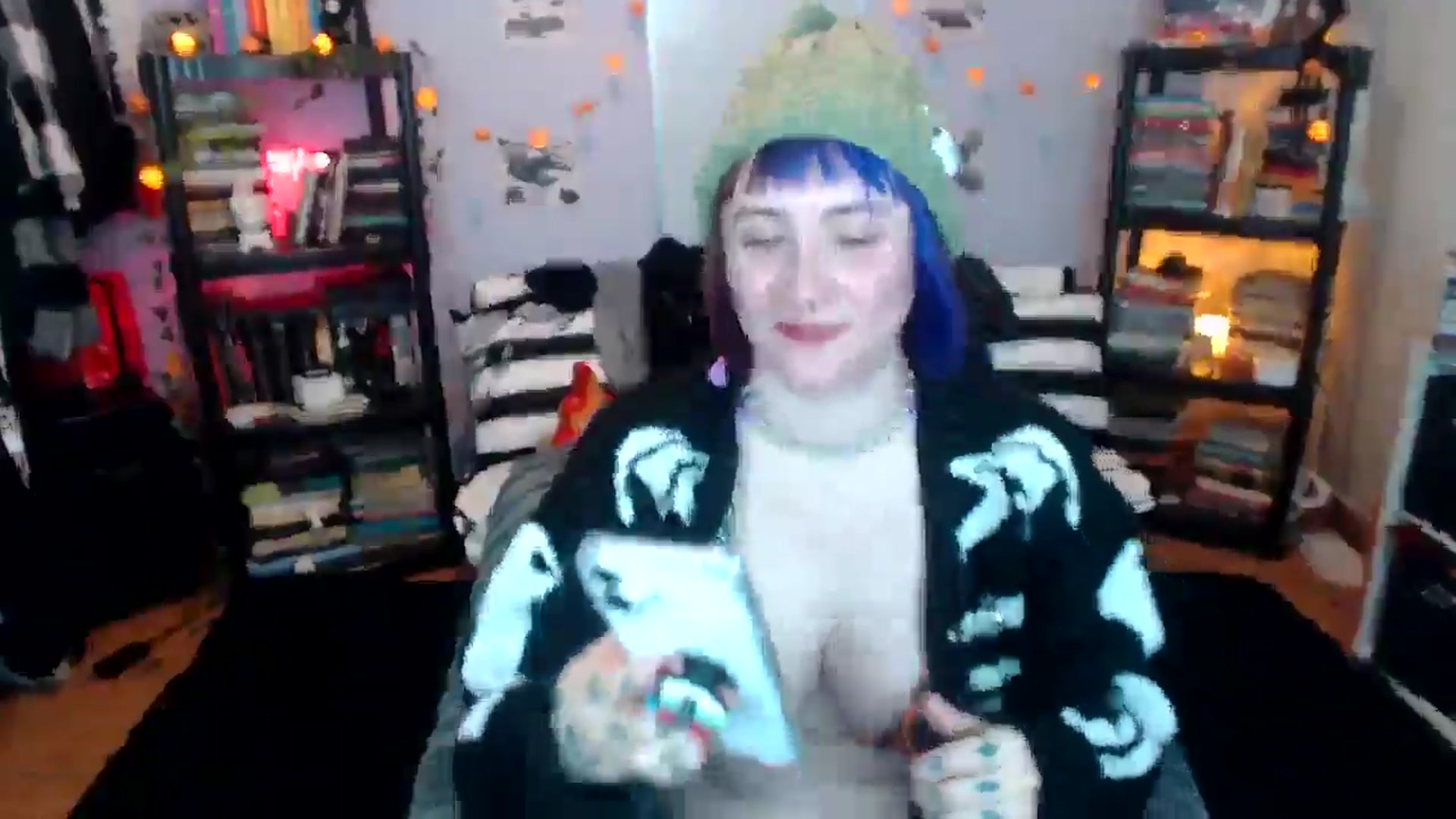 Gallery image thumbnail from AxeHallow's myfreecams stream on, 12/13/2024, 06:40 image 11 of 20