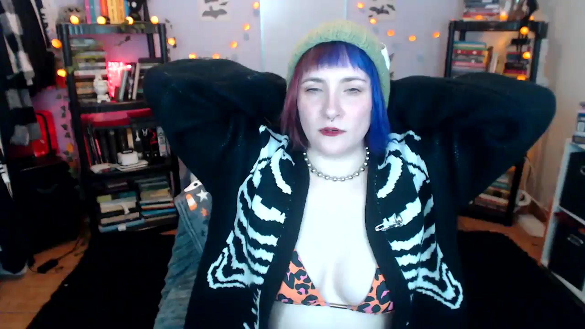 Gallery image thumbnail from AxeHallow's myfreecams stream on, 12/13/2024, 06:40 image 6 of 20