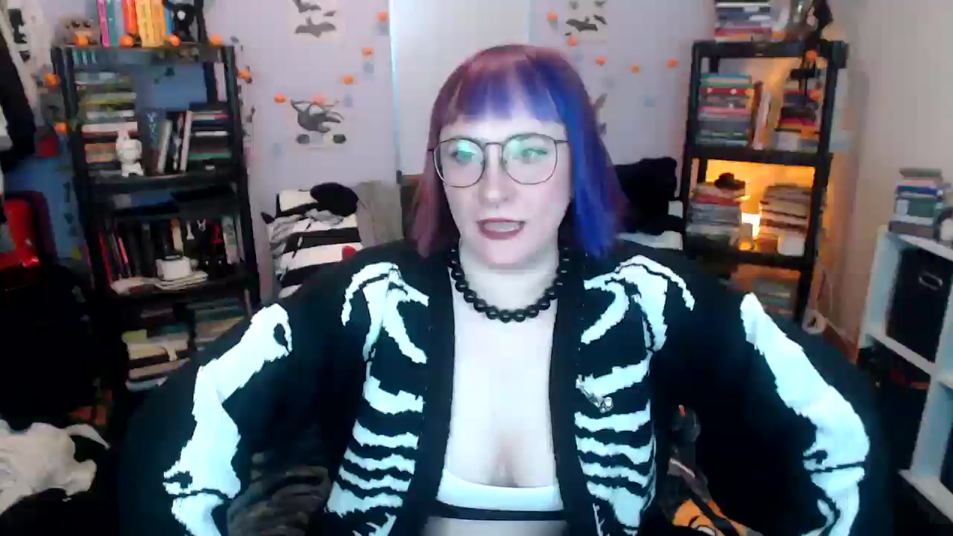 Gallery image thumbnail from AxeHallow's myfreecams stream on, 12/16/2024, 02:45 image 1 of 20