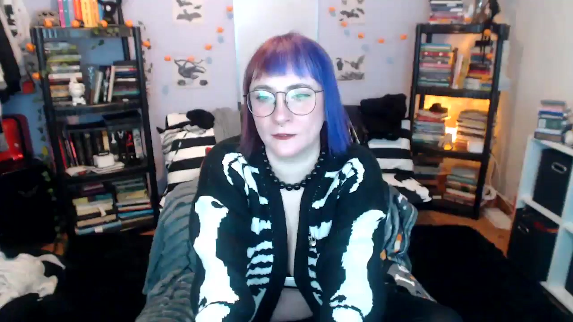 Gallery image thumbnail from AxeHallow's myfreecams stream on, 12/16/2024, 02:45 image 11 of 20
