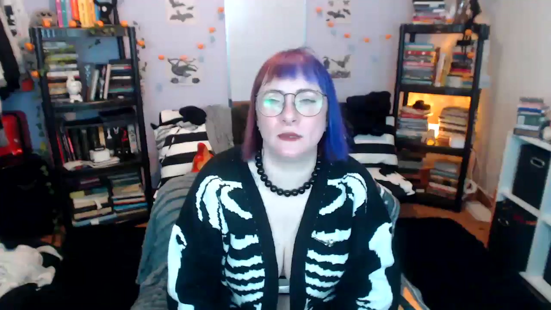 Gallery image thumbnail from AxeHallow's myfreecams stream on, 12/16/2024, 02:45 image 15 of 20