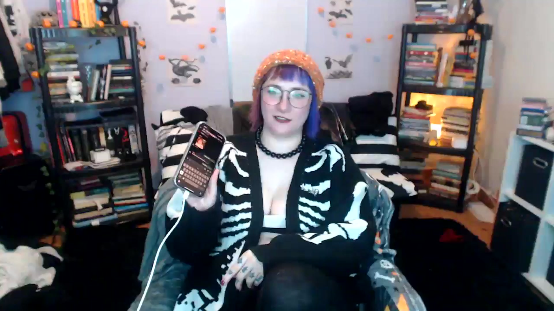 Gallery image thumbnail from AxeHallow's myfreecams stream on, 12/16/2024, 02:45 image 18 of 20