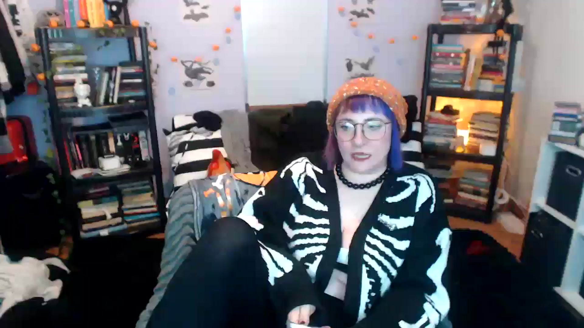 Gallery image thumbnail from AxeHallow's myfreecams stream on, 12/16/2024, 06:36 image 2 of 20