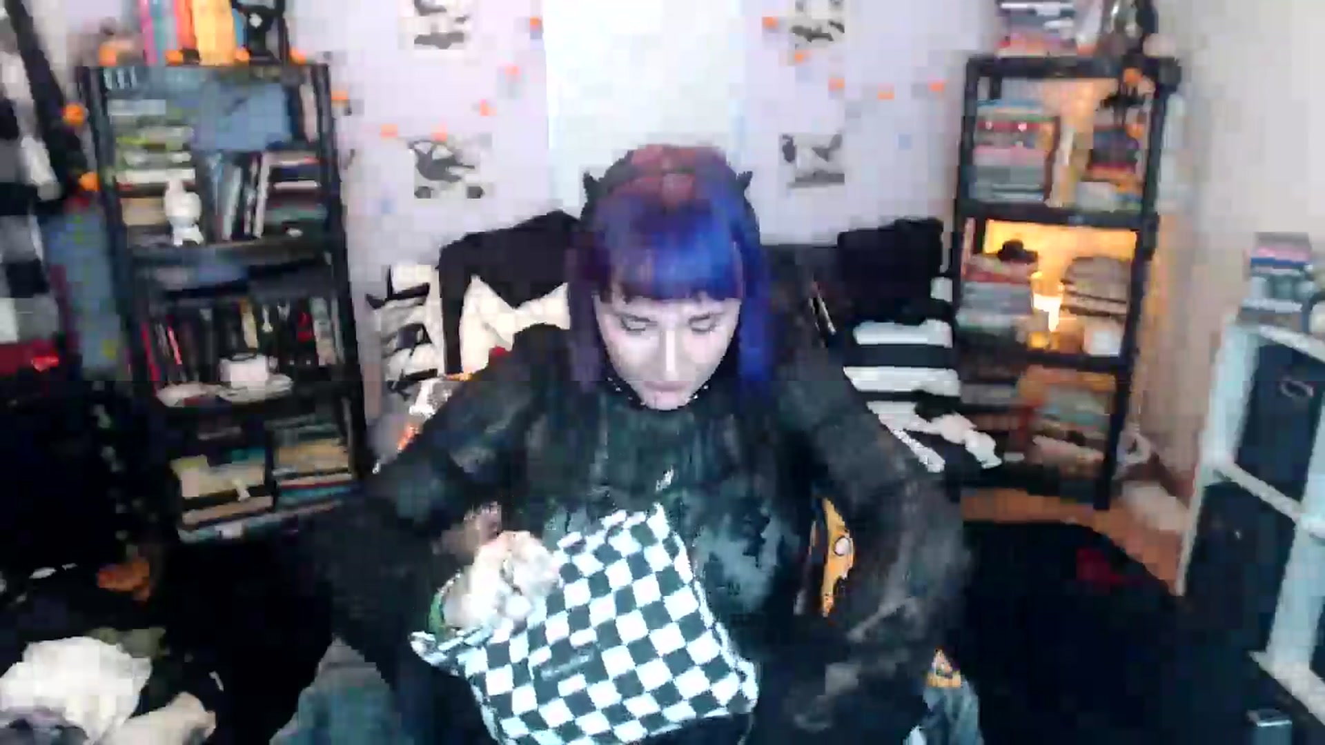 Gallery image thumbnail from AxeHallow's myfreecams stream on, 12/19/2024, 01:46 image 10 of 20