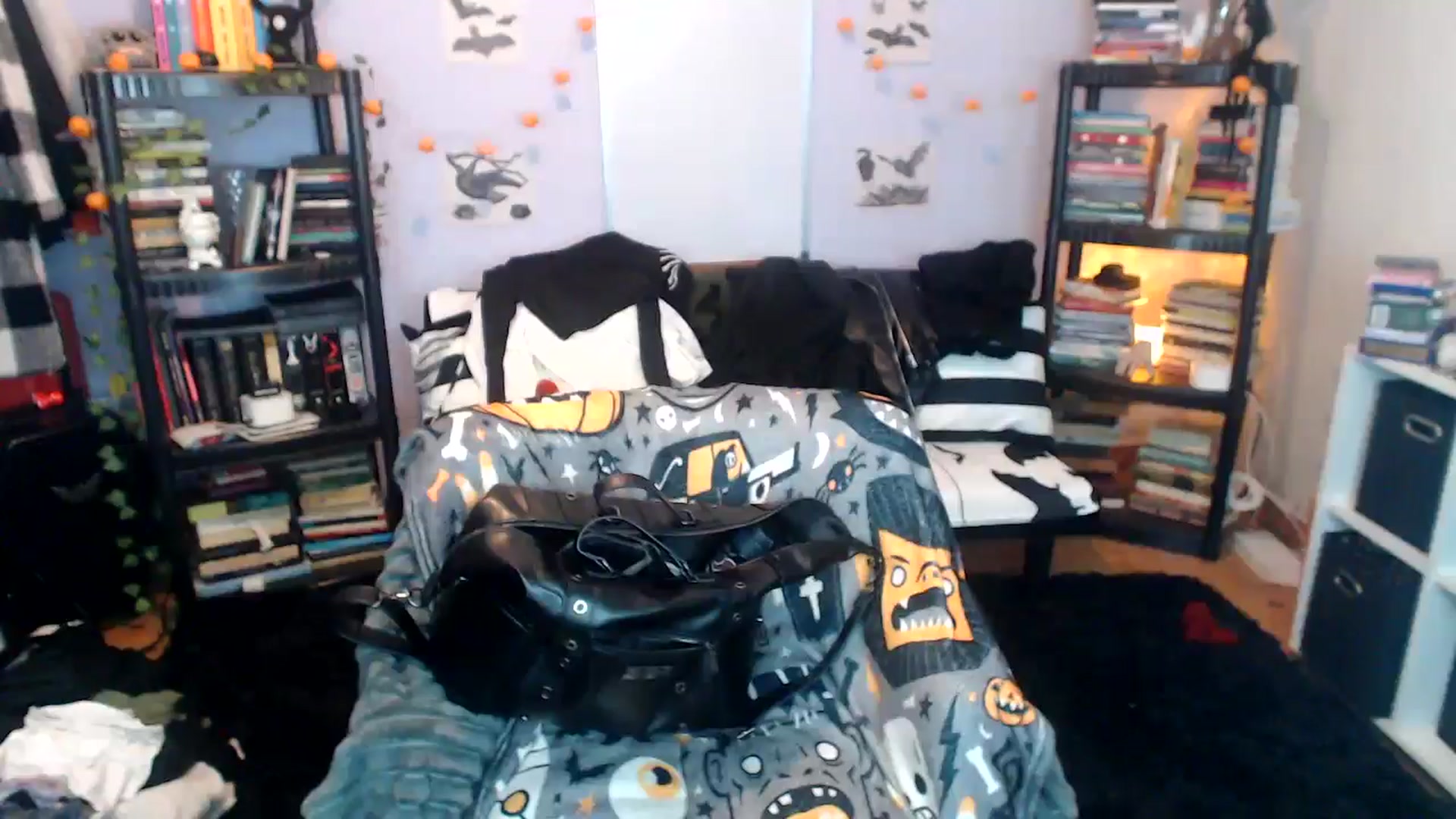 Gallery image thumbnail from AxeHallow's myfreecams stream on, 12/19/2024, 01:46 image 13 of 20