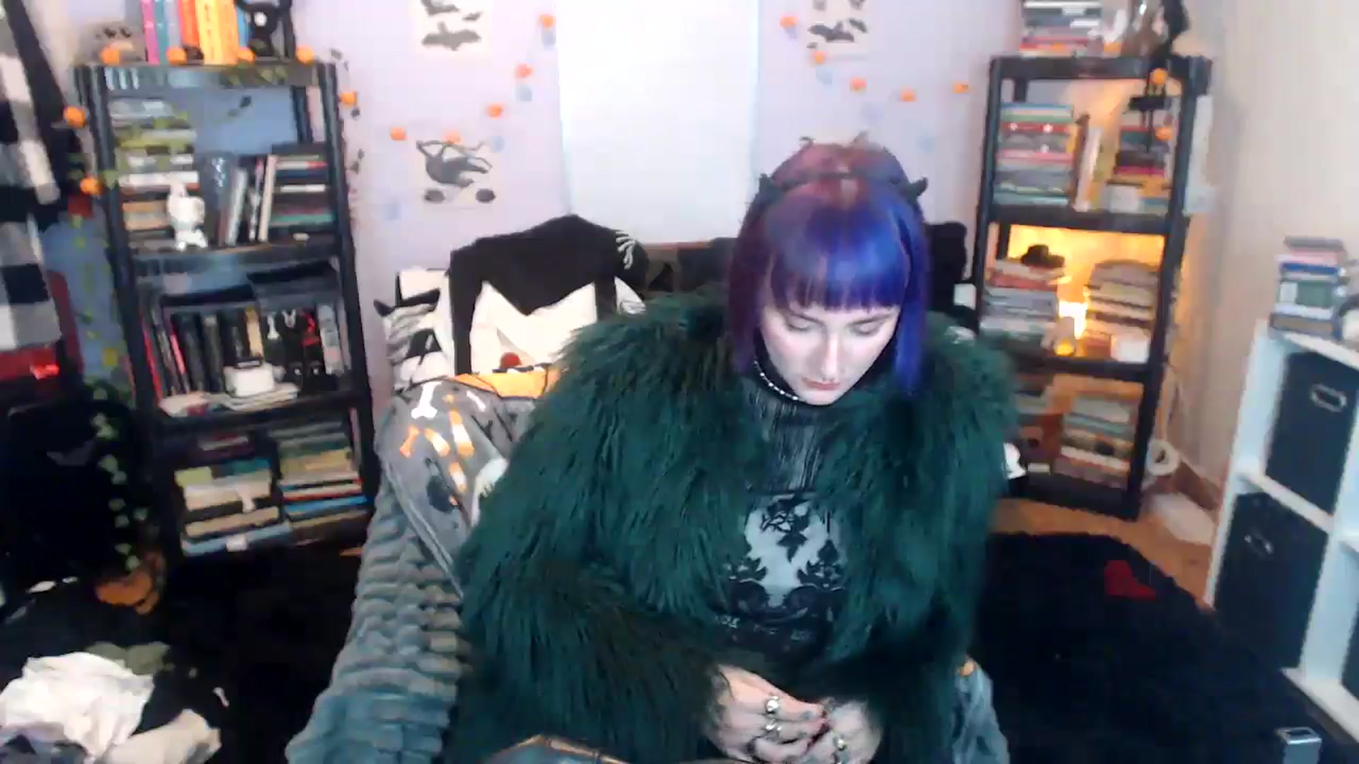 Gallery image thumbnail from AxeHallow's myfreecams stream on, 12/19/2024, 01:46 image 12 of 20