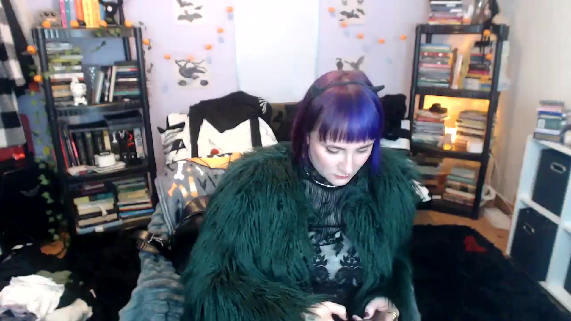 Gallery image thumbnail from AxeHallow's myfreecams stream on, 12/19/2024, 01:46 image 17 of 20