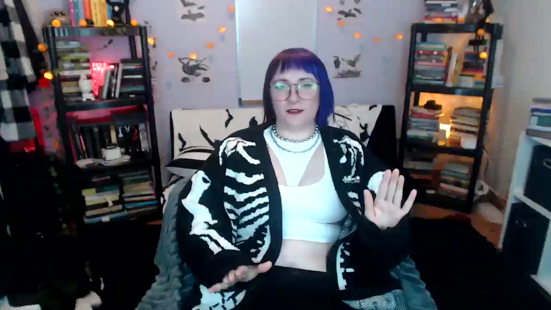 Gallery image thumbnail from AxeHallow's myfreecams stream on, 12/21/2024, 03:19 image 18 of 20