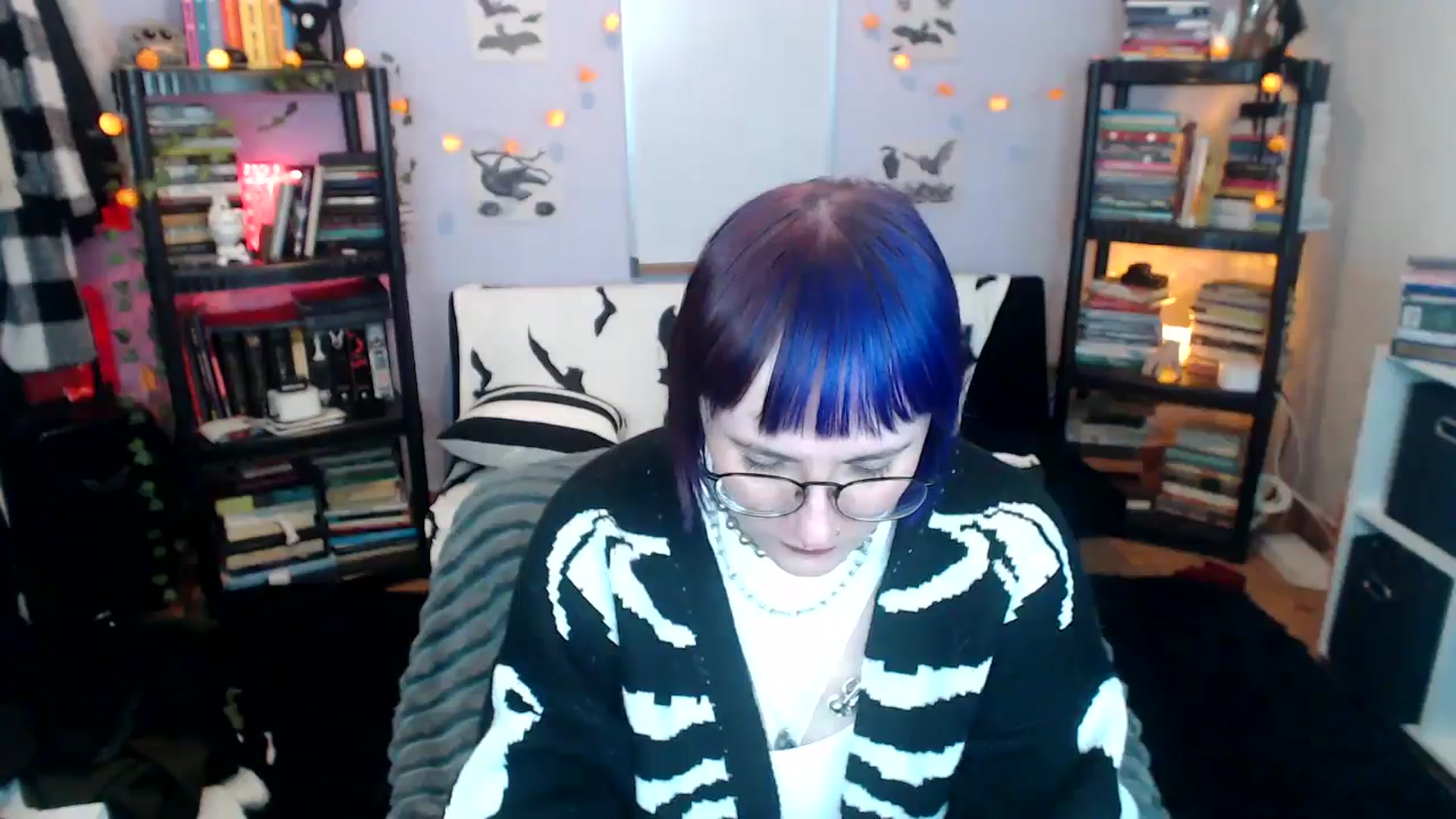 Gallery image thumbnail from AxeHallow's myfreecams stream on, 12/21/2024, 03:19 image 20 of 20