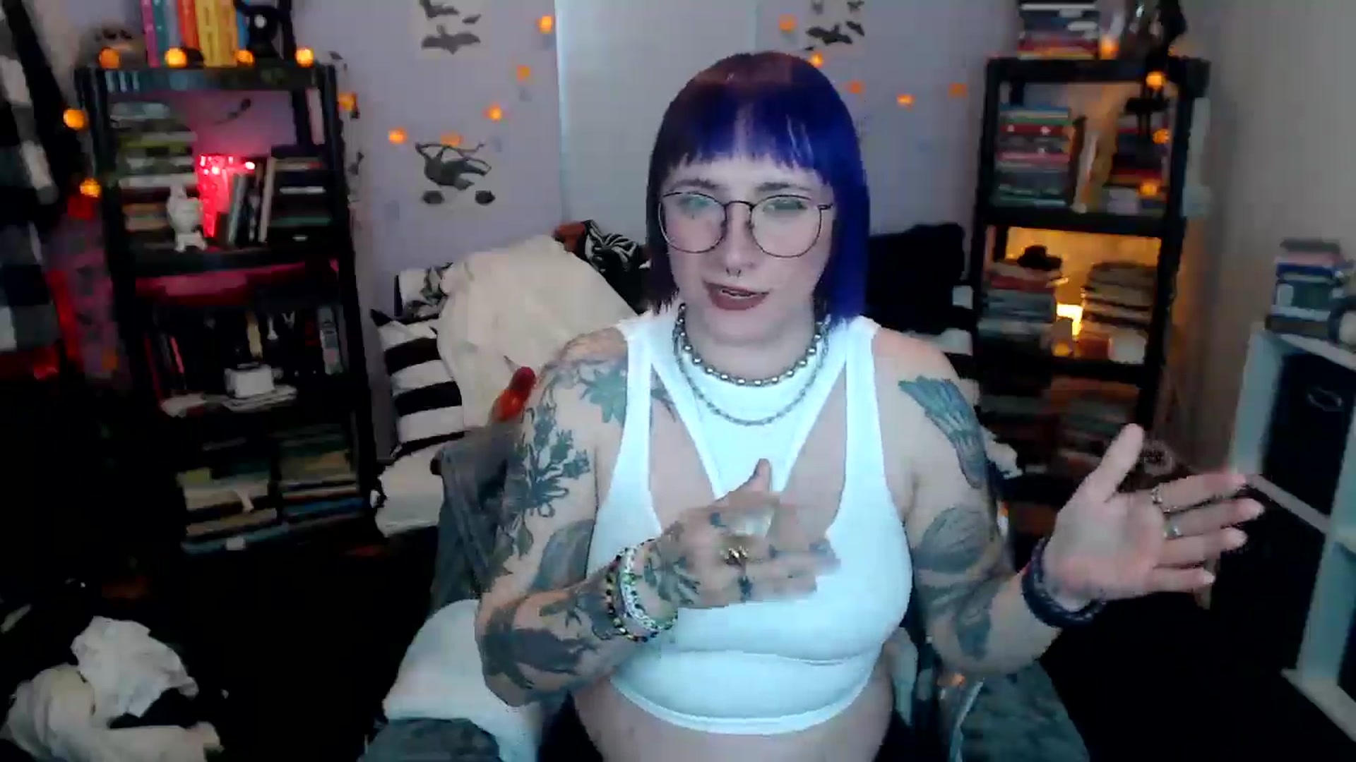 Gallery image thumbnail from AxeHallow's myfreecams stream on, 12/21/2024, 03:19 image 5 of 20