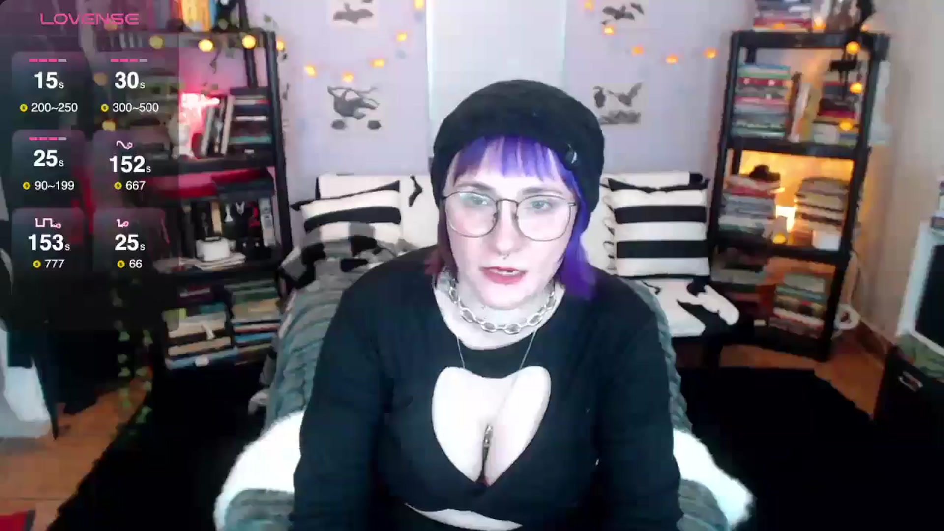 Gallery image thumbnail from AxeHallow's myfreecams stream on, 12/29/2024, 10:58 image 3 of 20