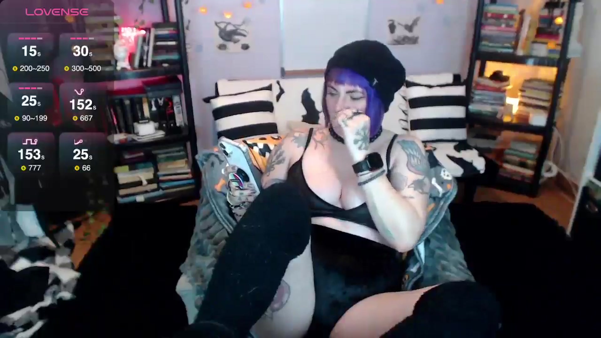 Gallery image thumbnail from AxeHallow's myfreecams stream on, 01/01/2025, 01:54 image 17 of 20