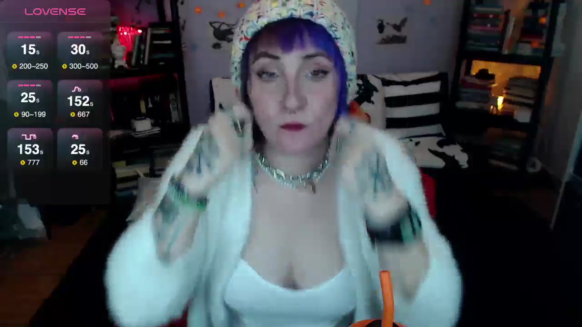 Gallery image thumbnail from AxeHallow's myfreecams stream on, 01/05/2025, 24:04 image 15 of 20