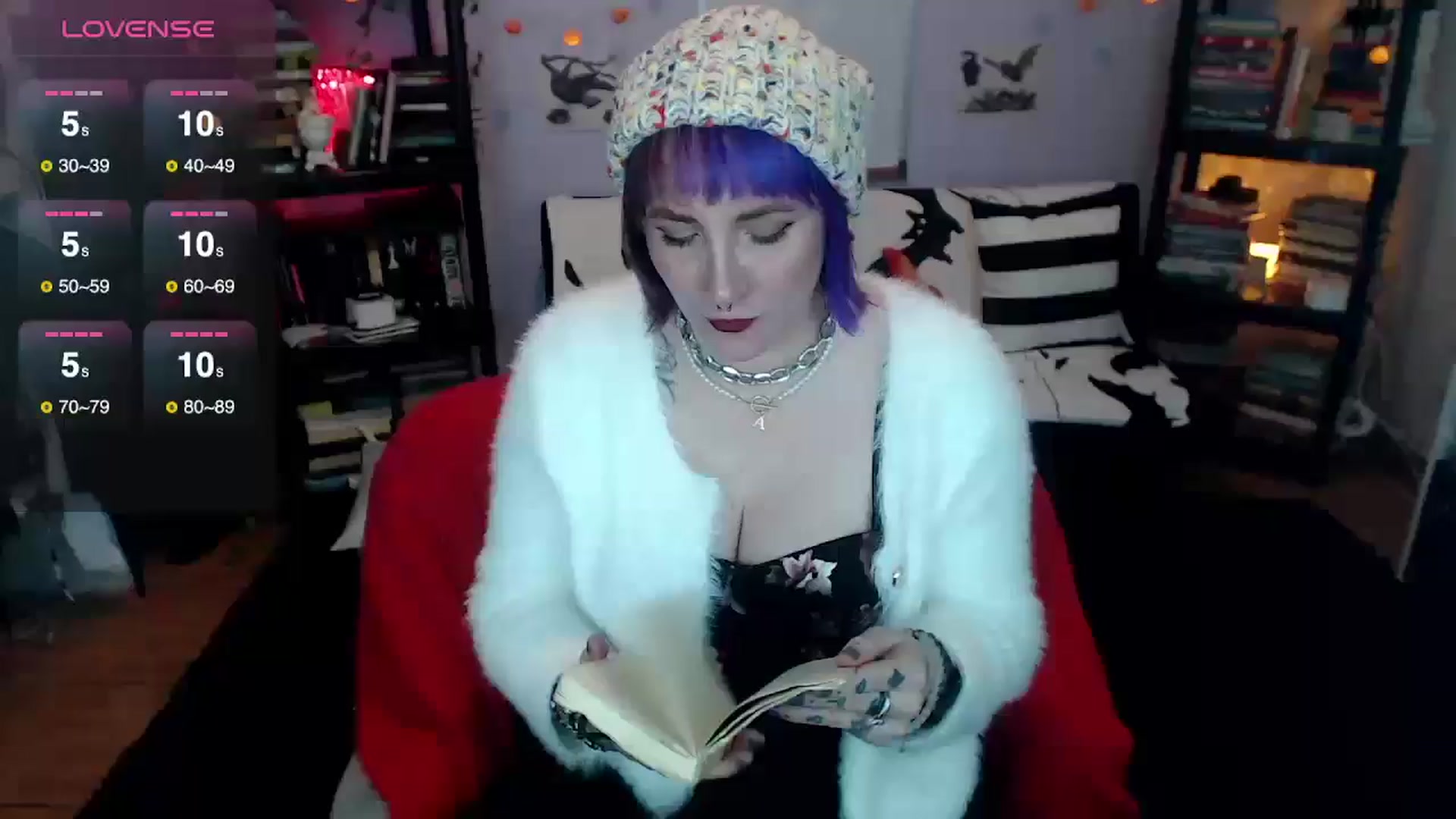 Gallery image thumbnail from AxeHallow's myfreecams stream on, 01/05/2025, 24:04 image 11 of 20