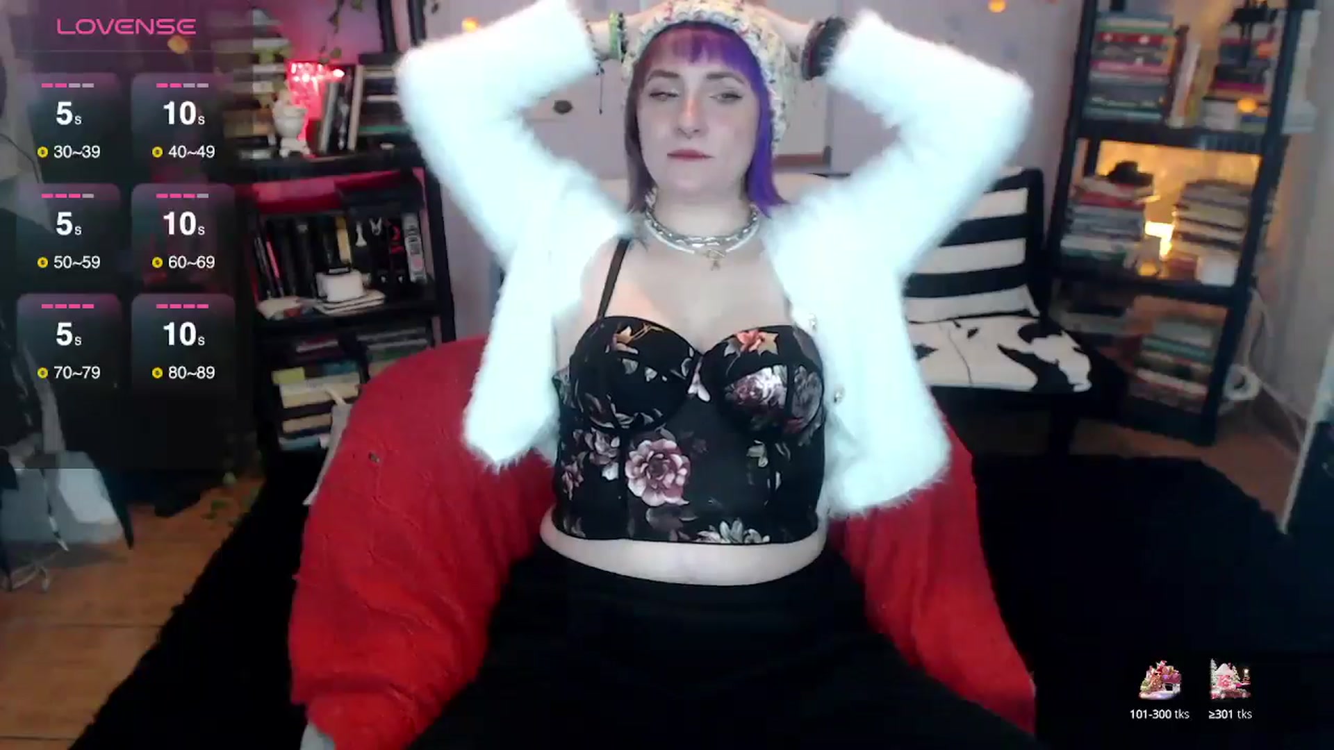 Gallery image thumbnail from AxeHallow's myfreecams stream on, 01/05/2025, 24:04 image 9 of 20